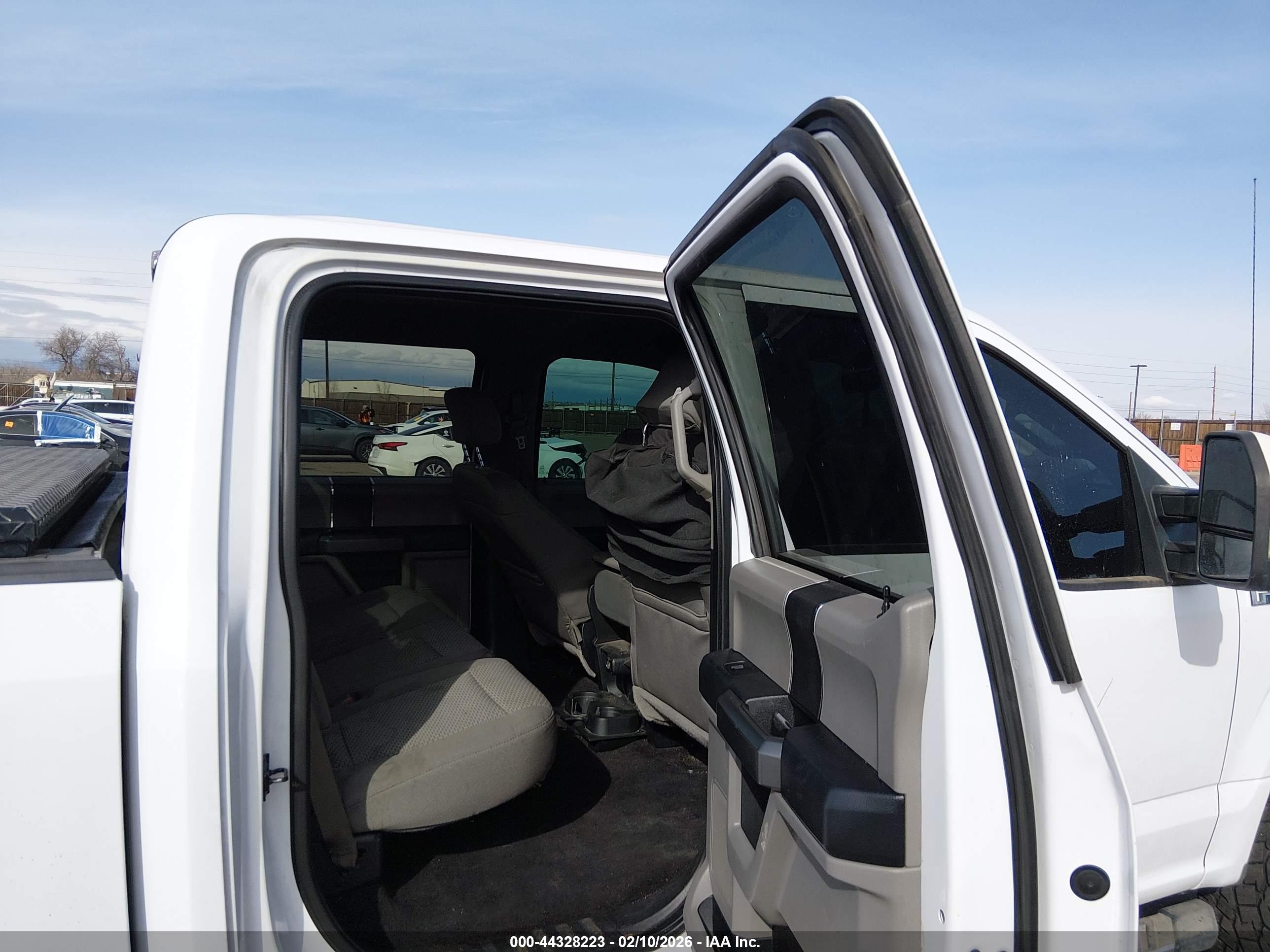 FORD F-150 image 8