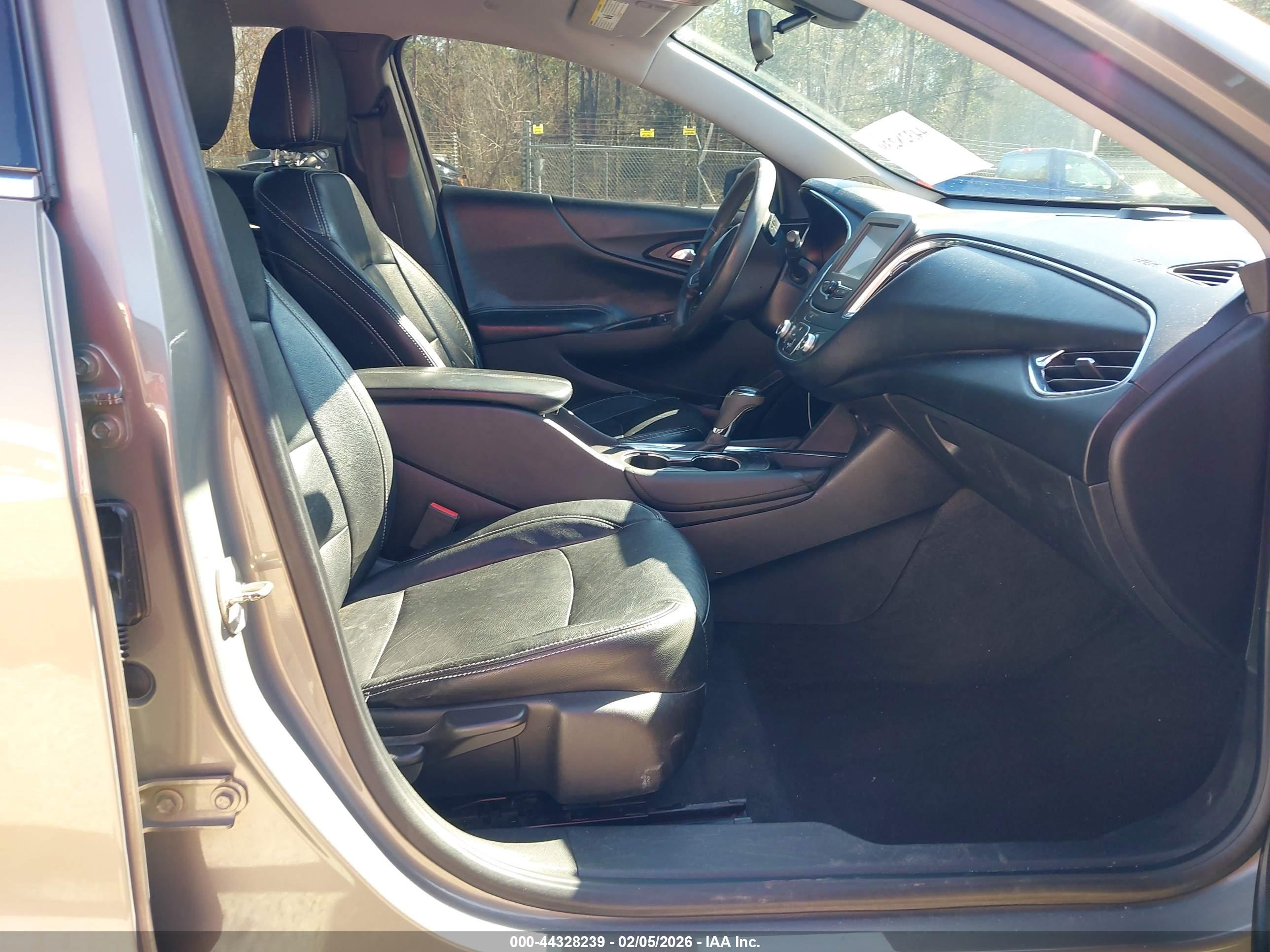 CHEVROLET MALIBU image 5