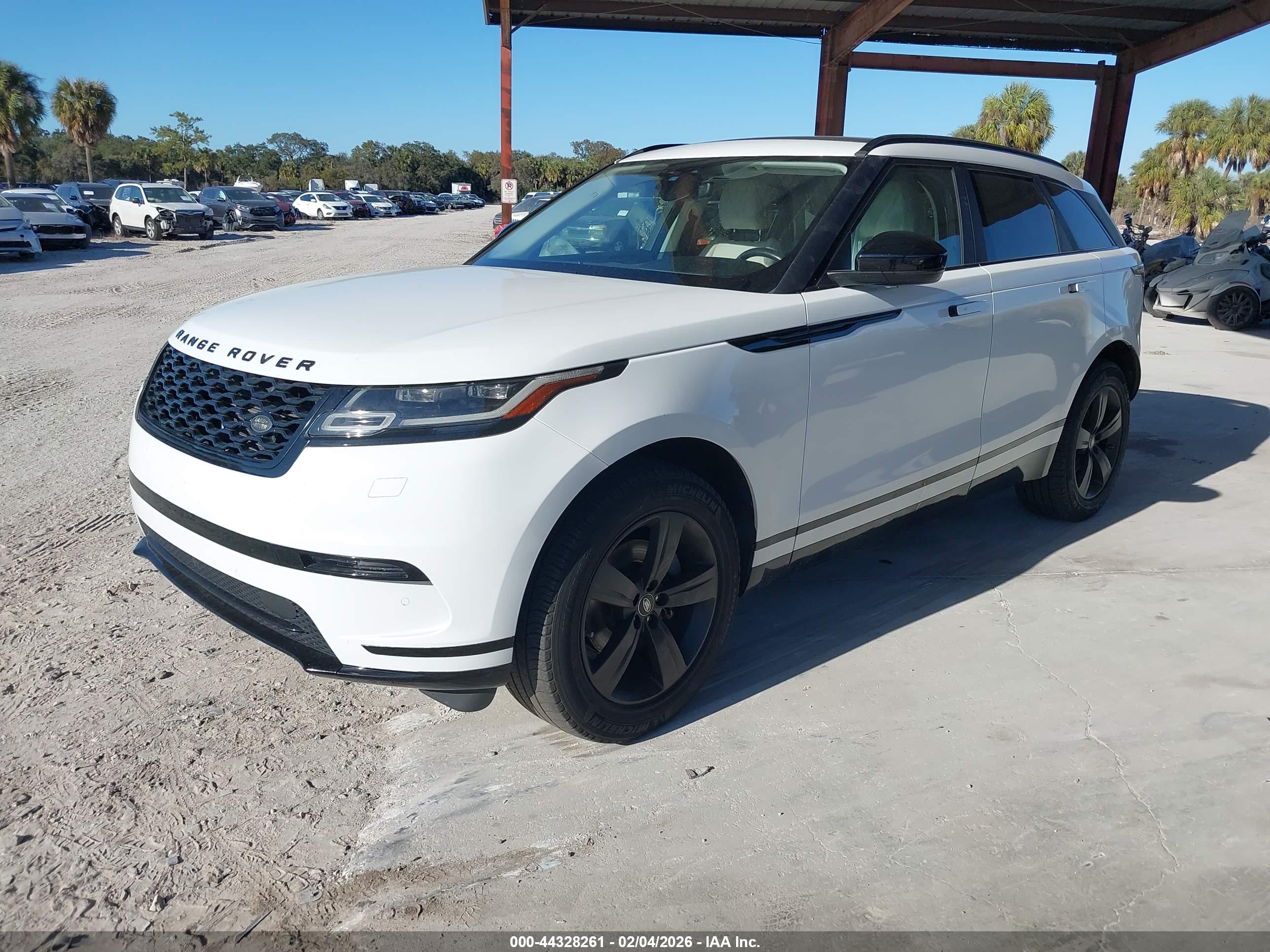 LAND ROVER image 2