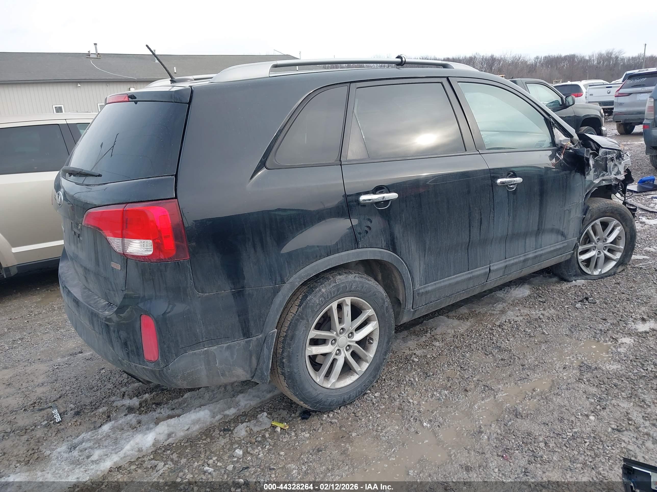 KIA SORENTO image 4