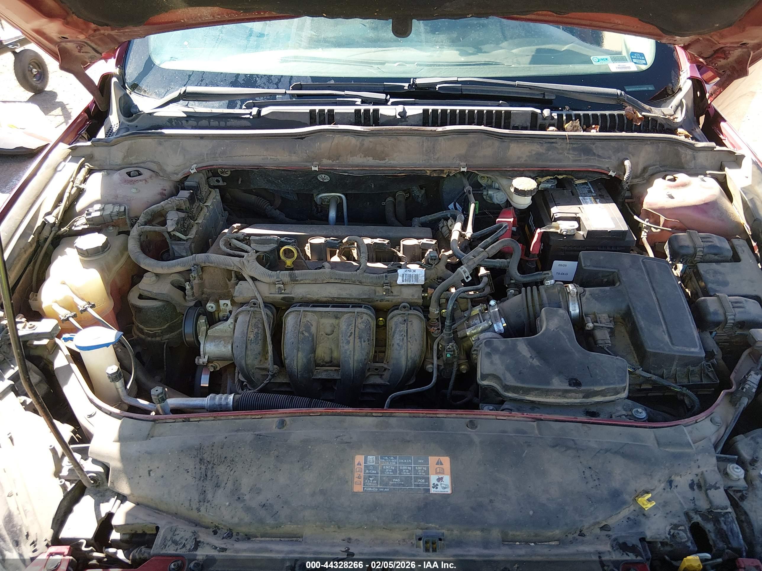 FORD FUSION image 10