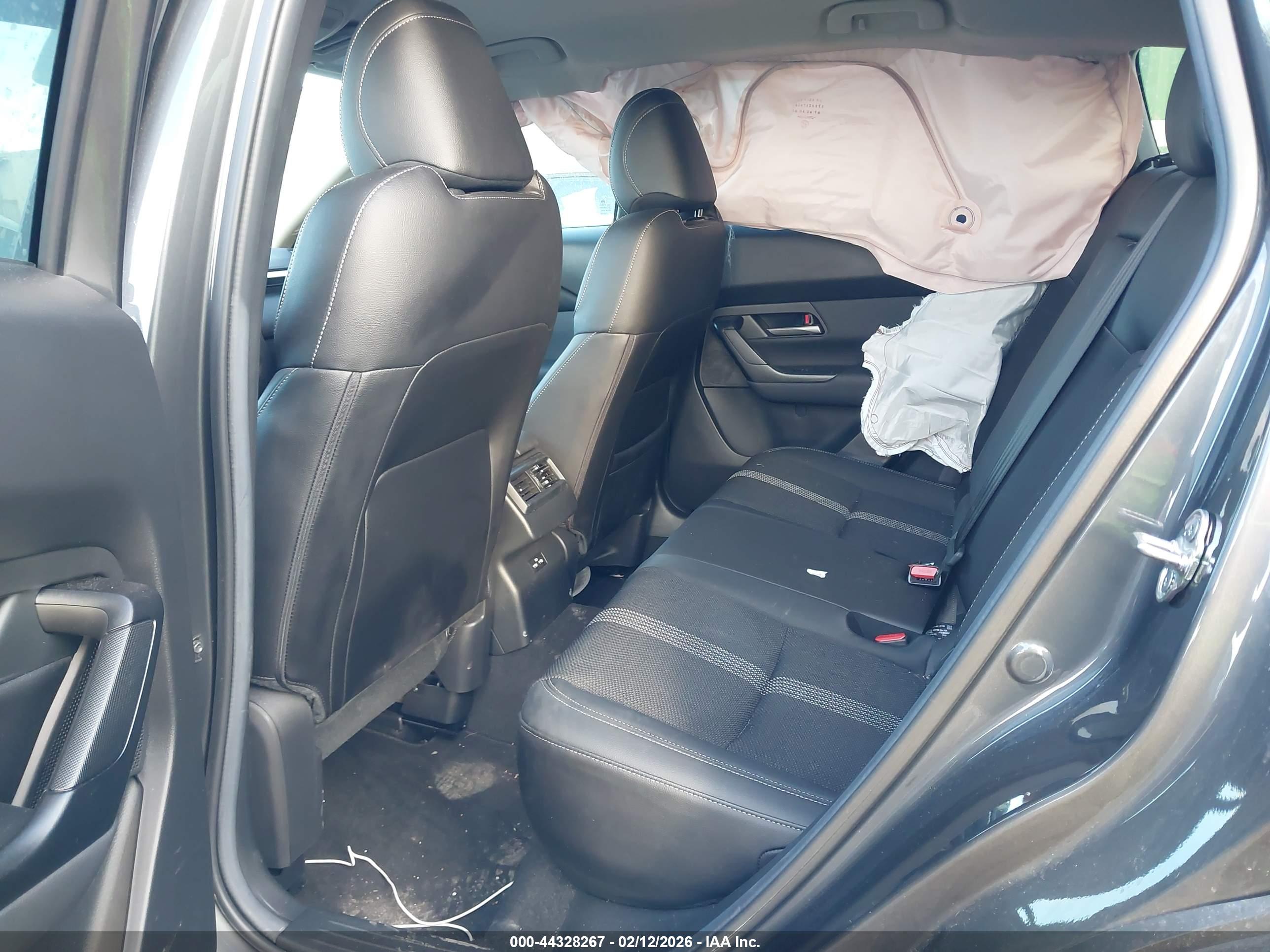 MAZDA CX-50 image 8