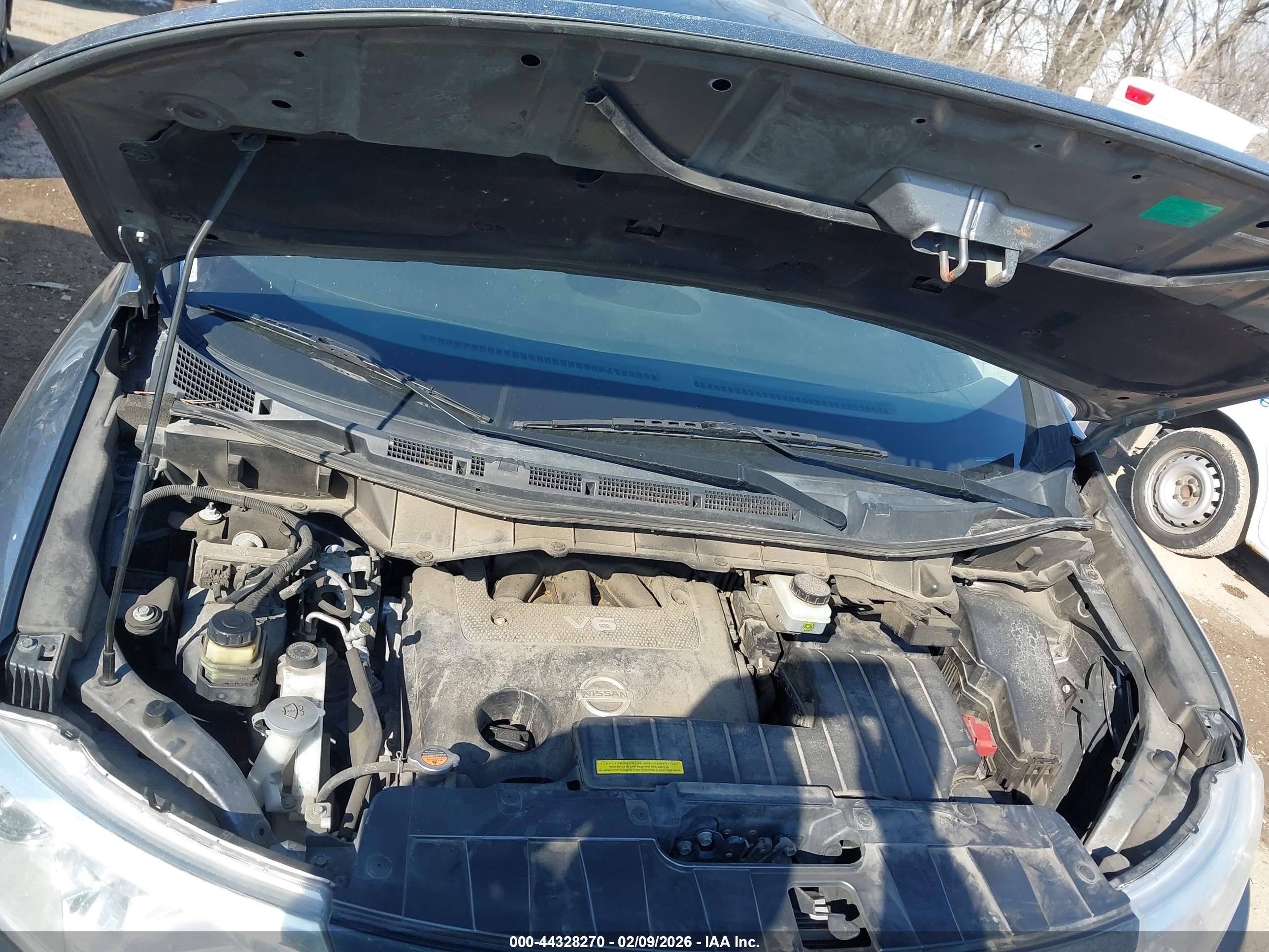 NISSAN QUEST image 10