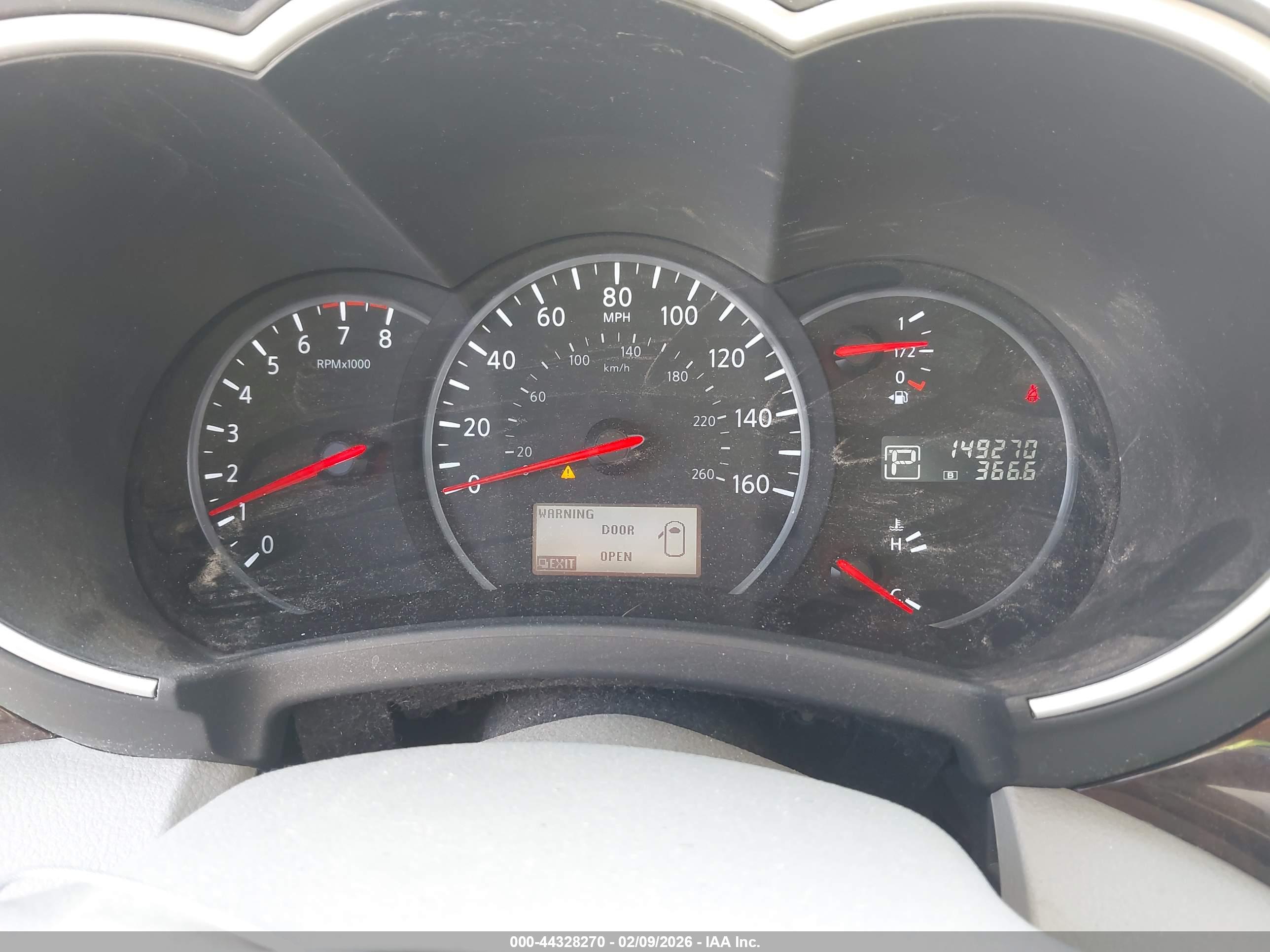 NISSAN QUEST image 7