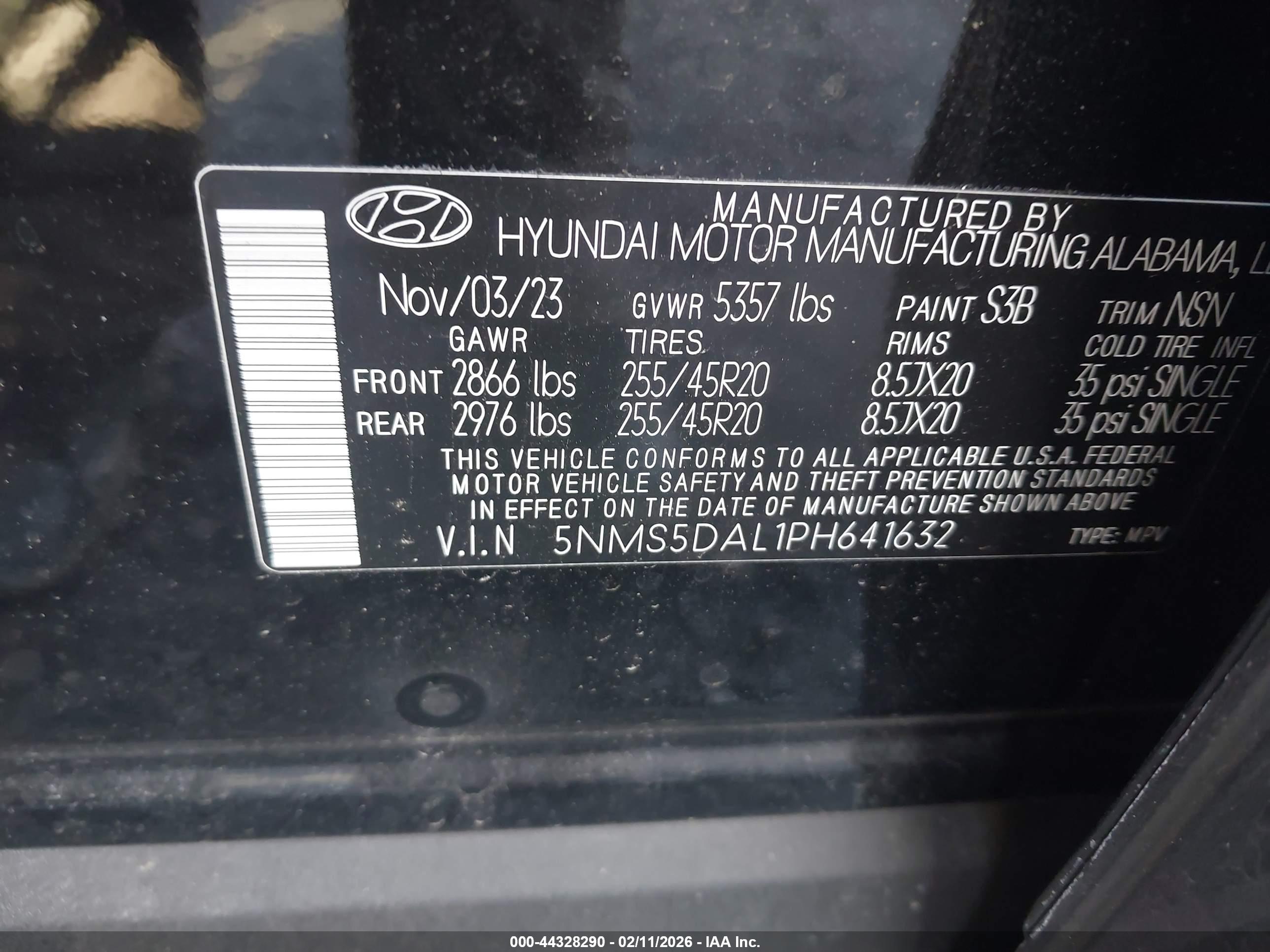 HYUNDAI SANTA image 9