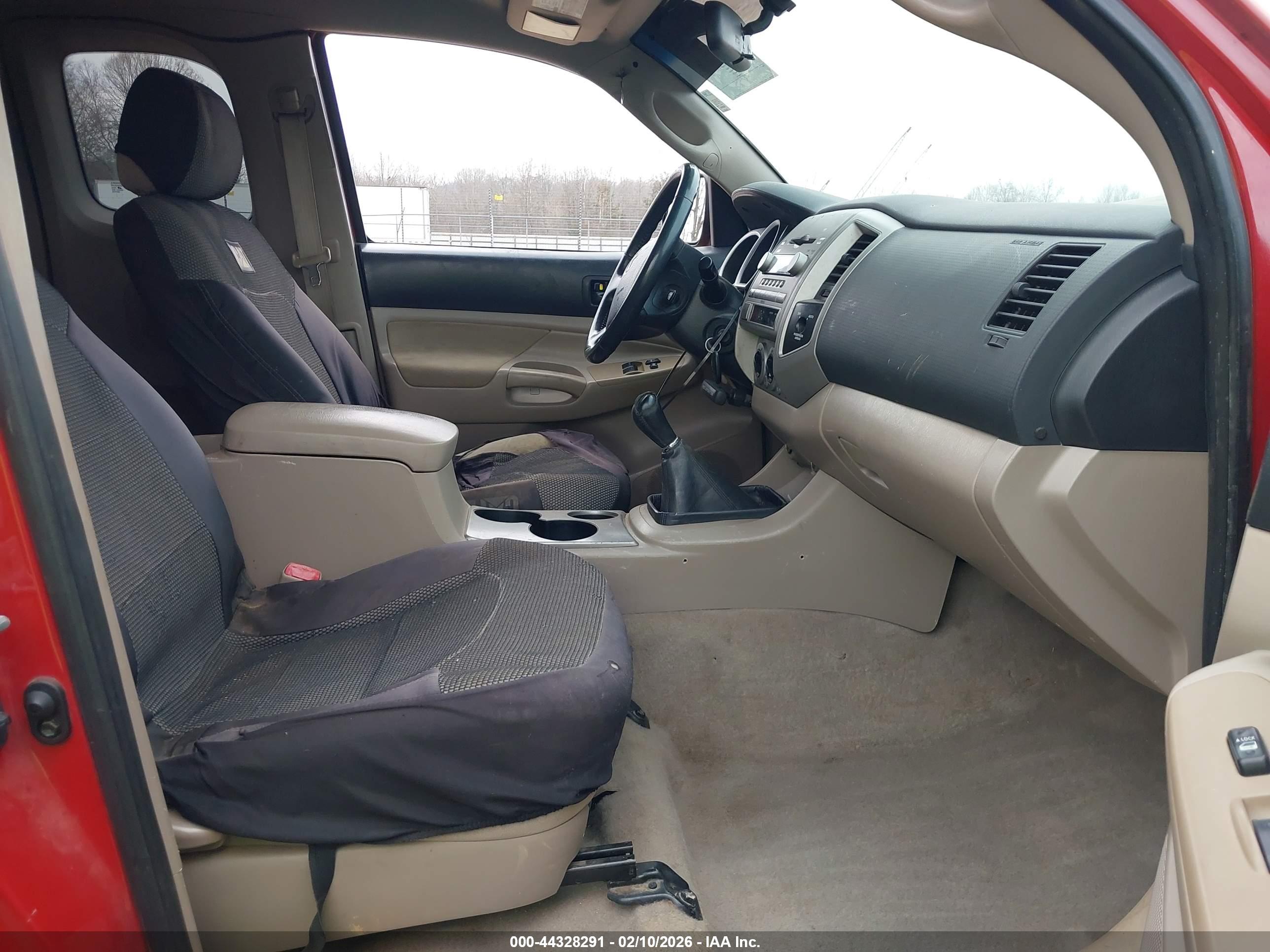 TOYOTA TACOMA image 5