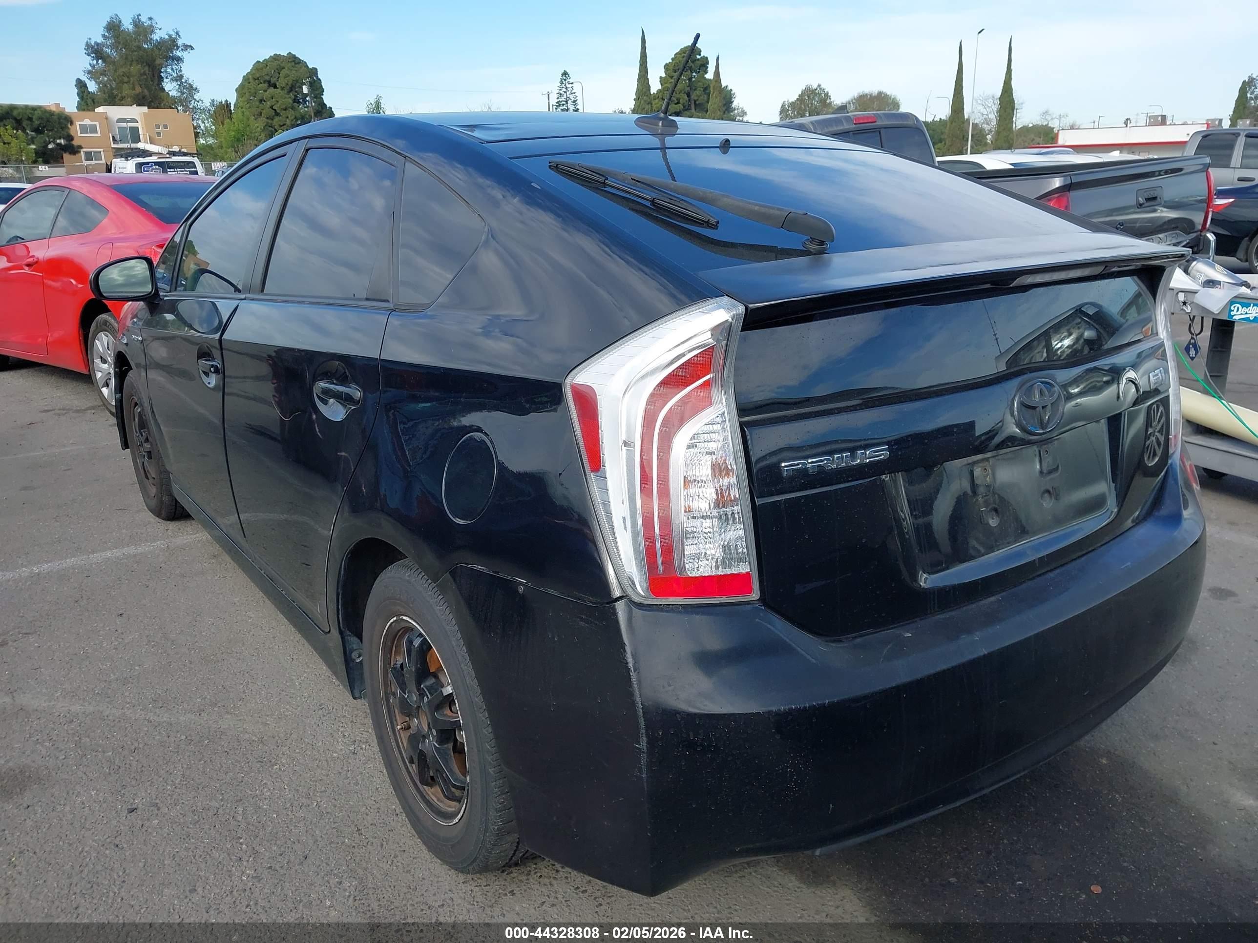 TOYOTA PRIUS image 3