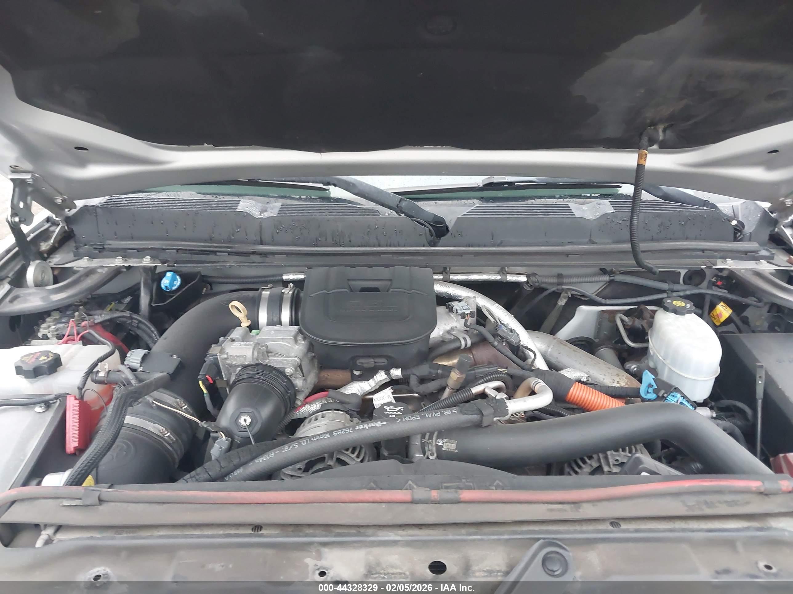 CHEVROLET SILVERADO image 10