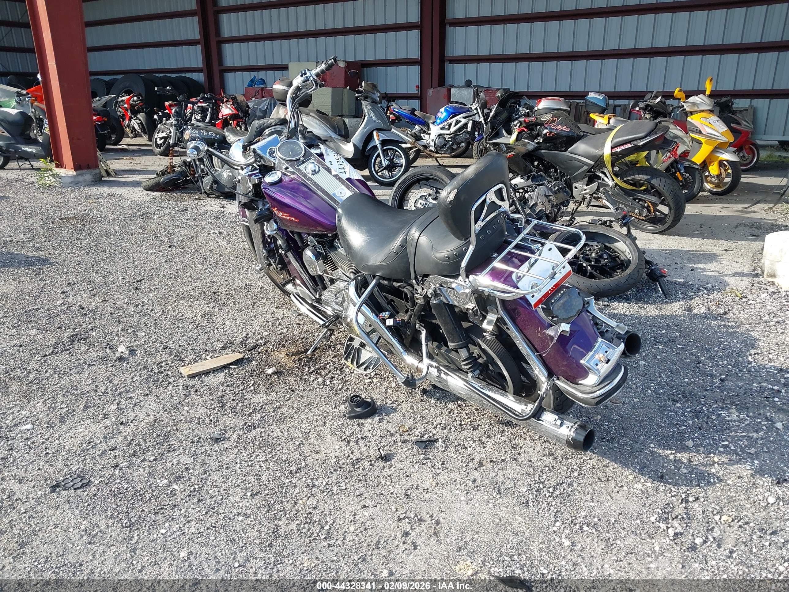 HARLEY-DAVIDSON FLHRI image 3