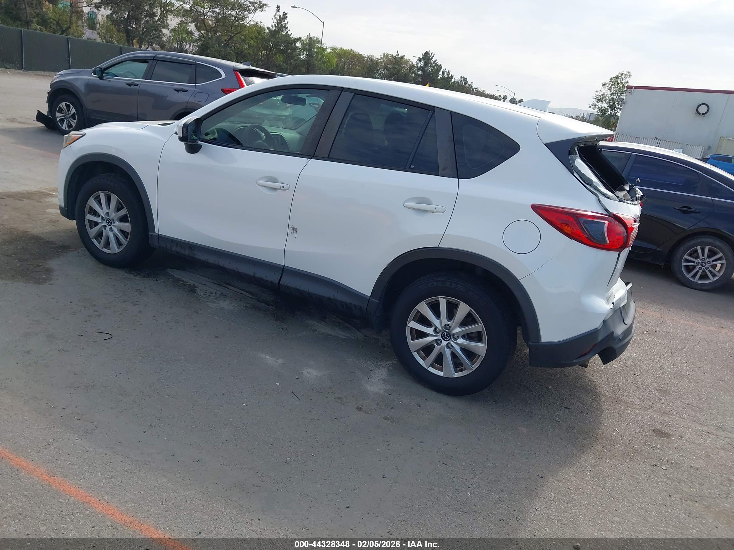 MAZDA CX-5 image 3