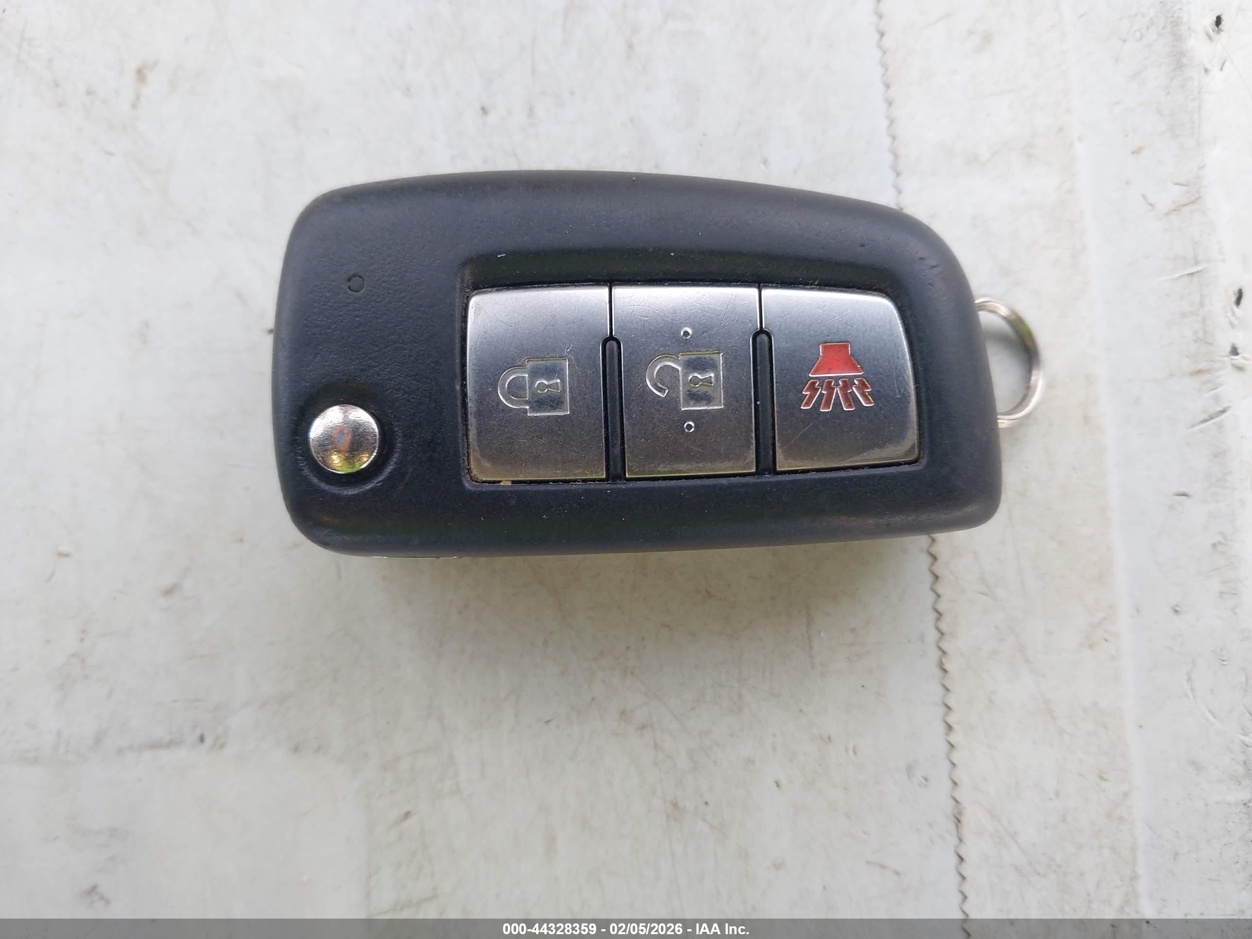 NISSAN ROGUE image 11