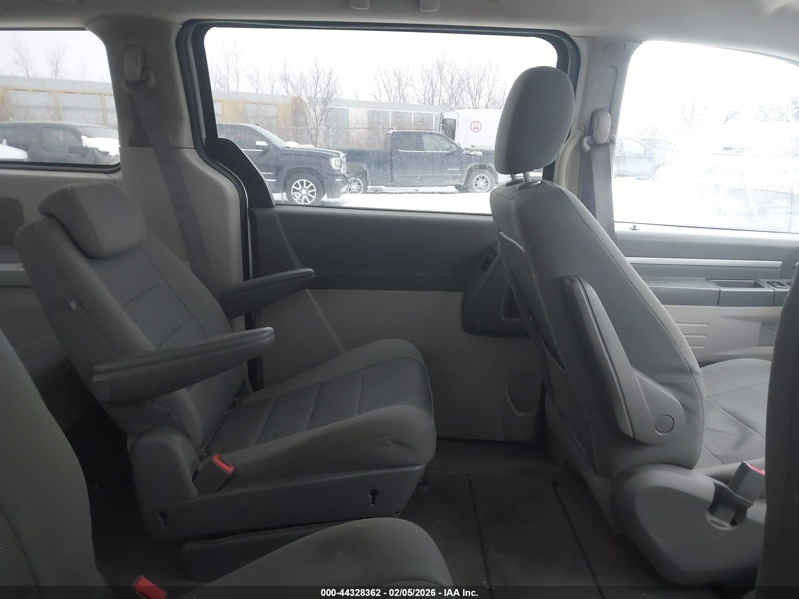 DODGE GRAND image 8