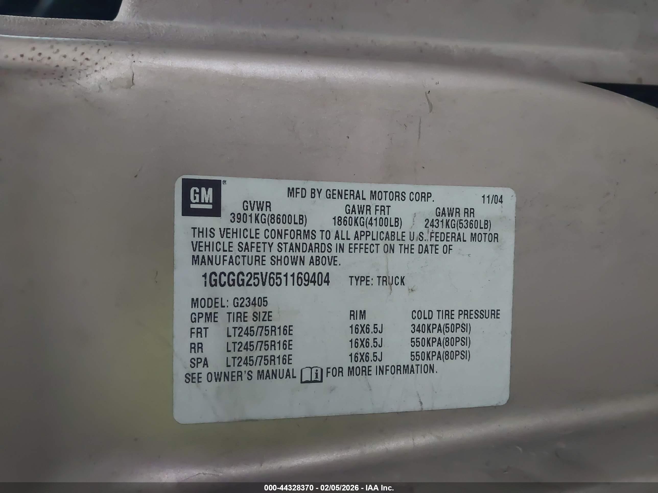 CHEVROLET EXPRESS image 9