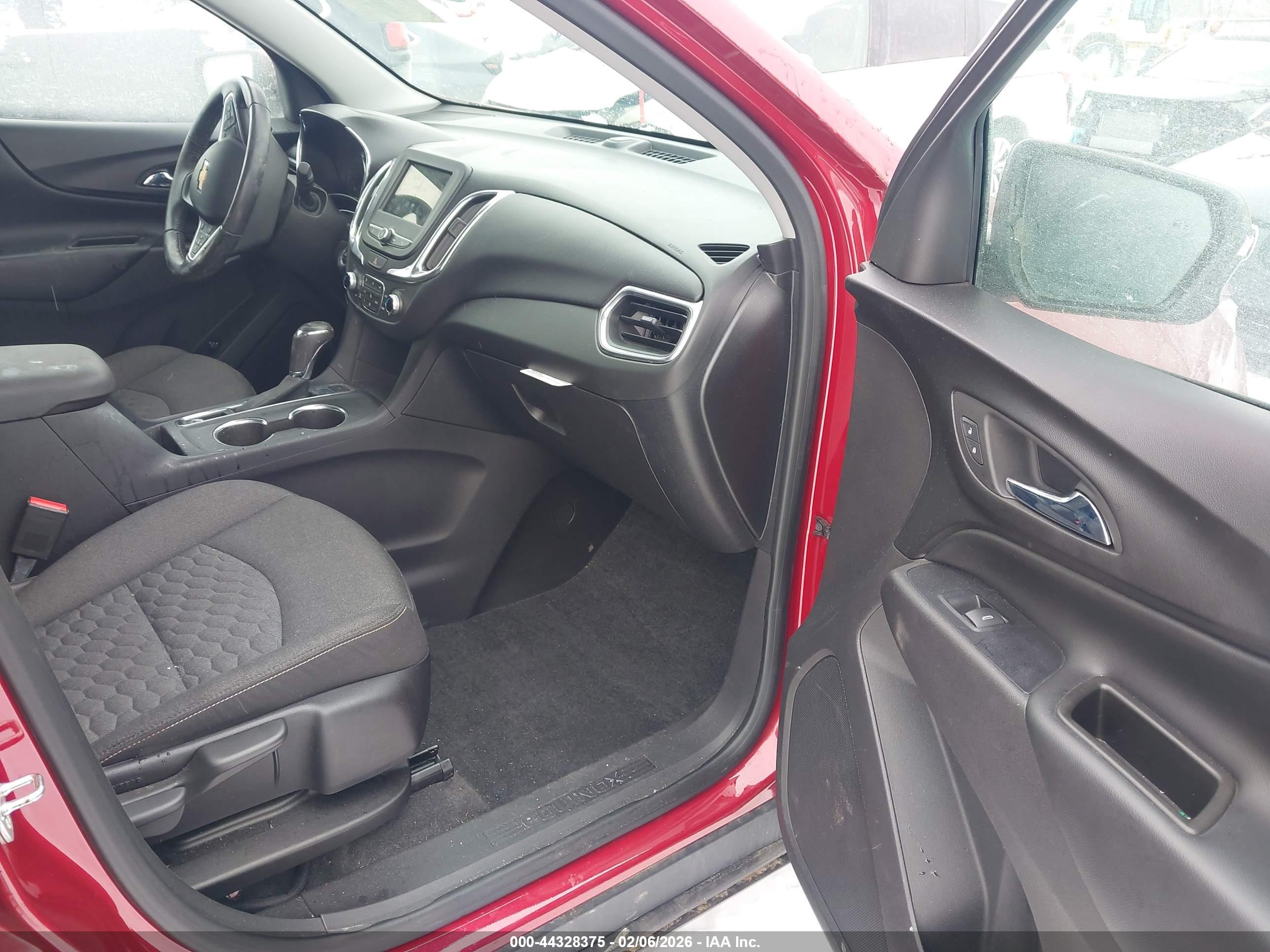 CHEVROLET EQUINOX image 5