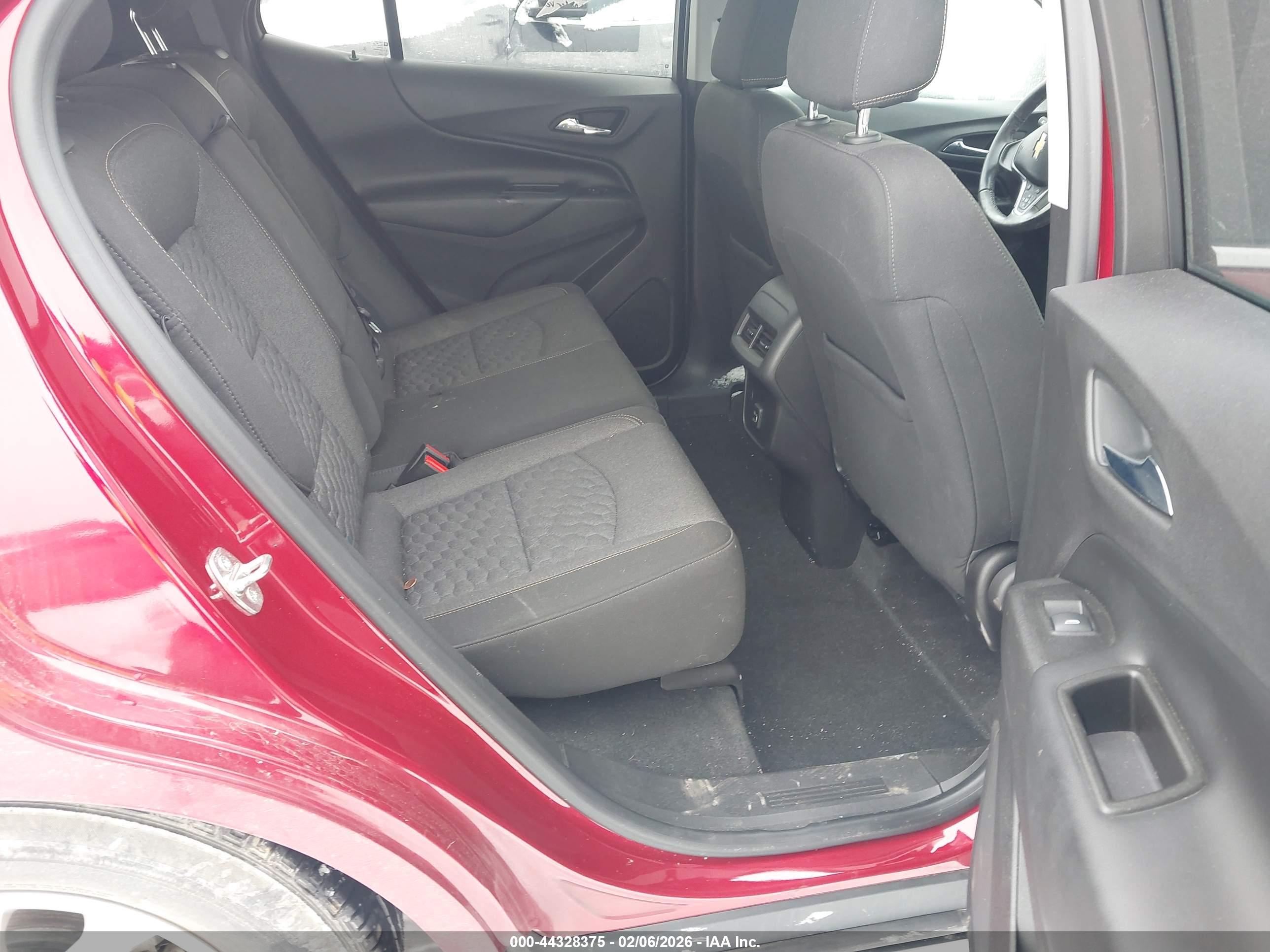 CHEVROLET EQUINOX image 8