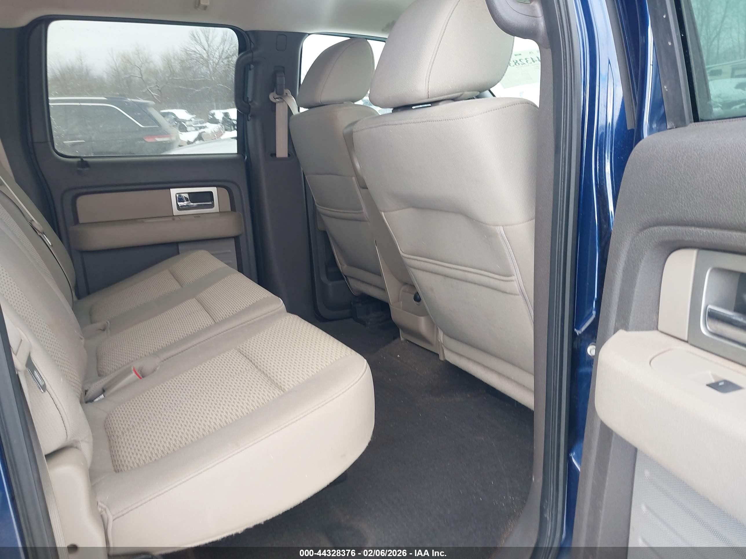 FORD F-150 image 8