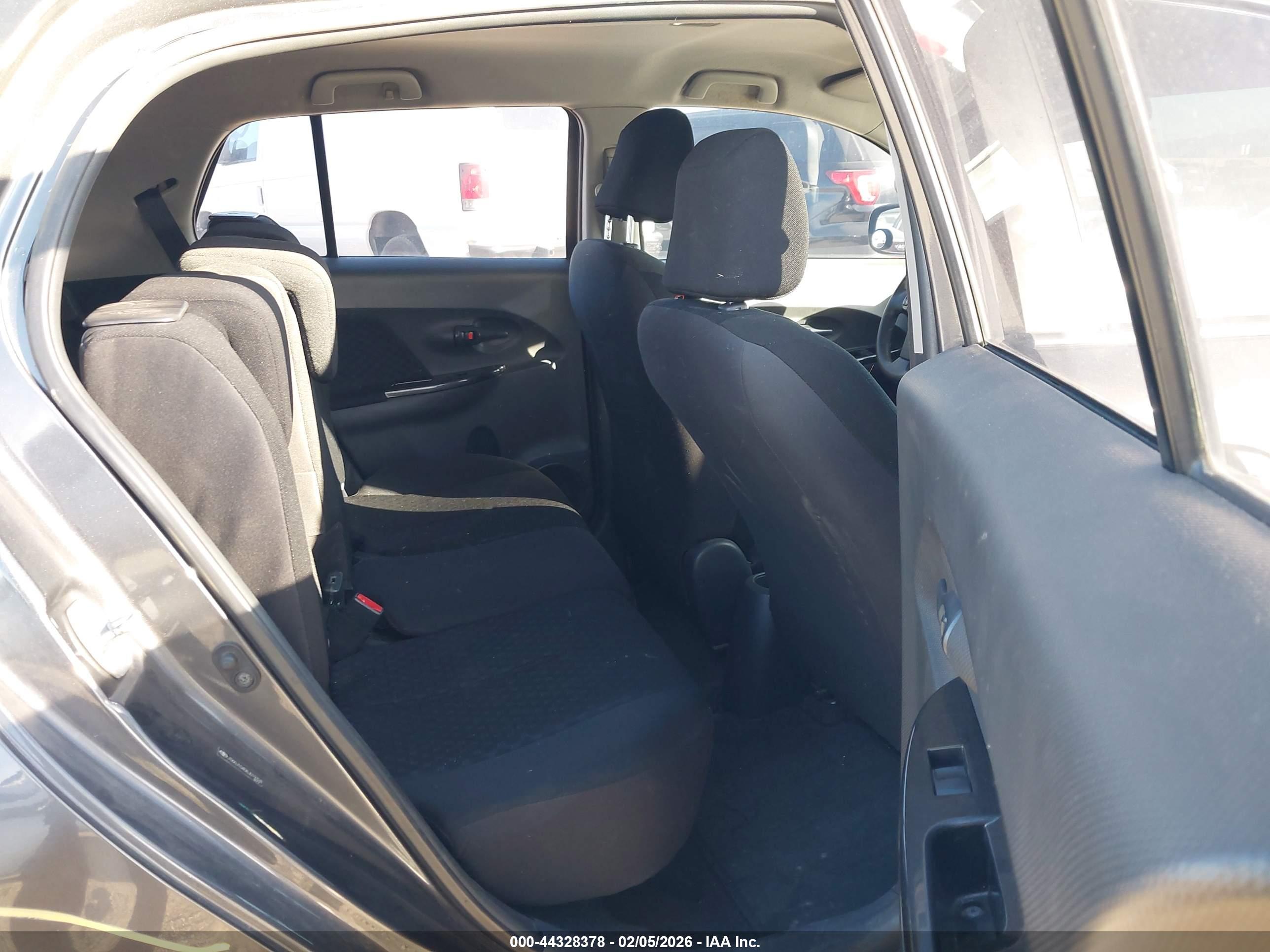 SCION XD image 8