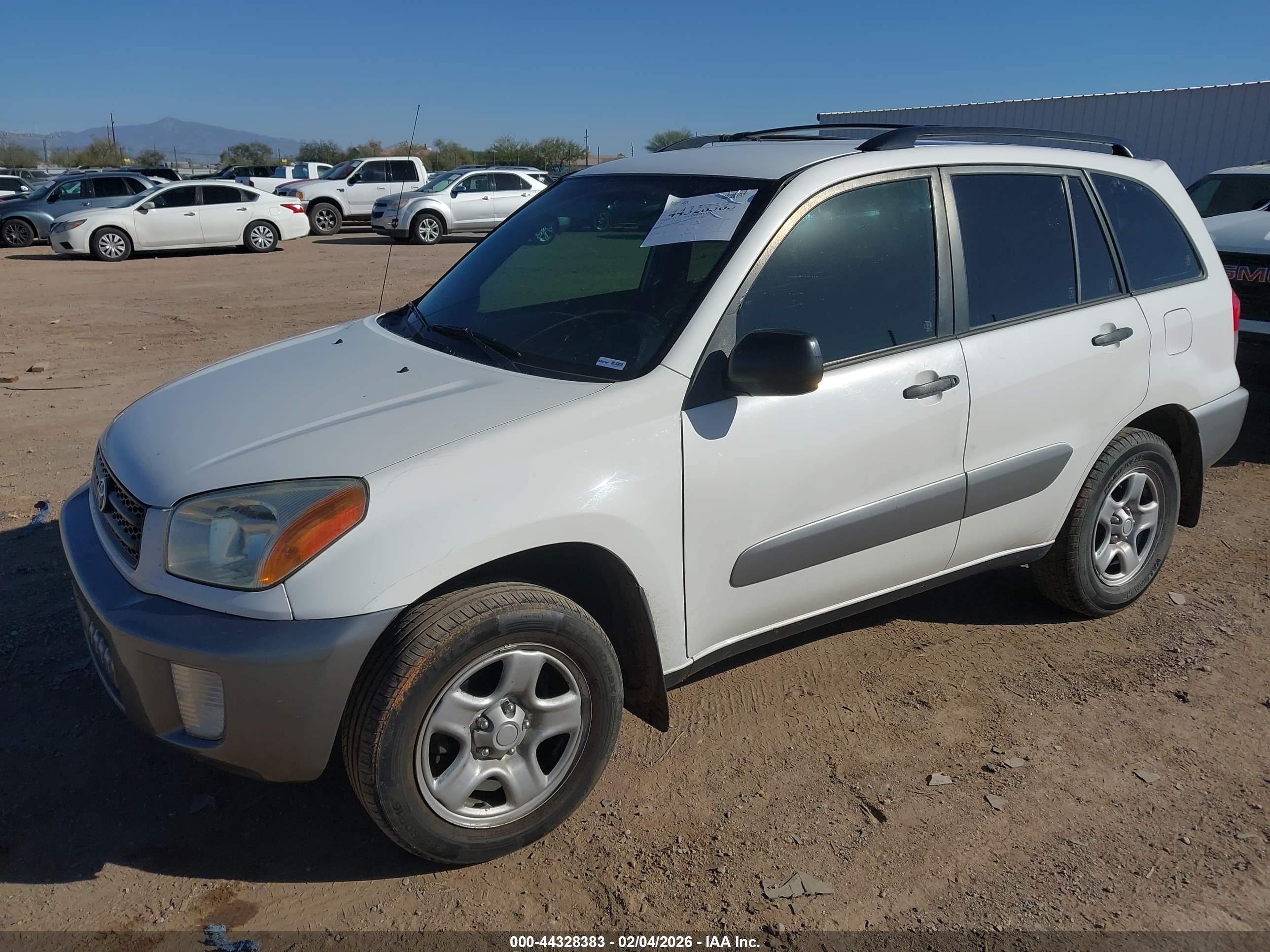 TOYOTA RAV4 image 2
