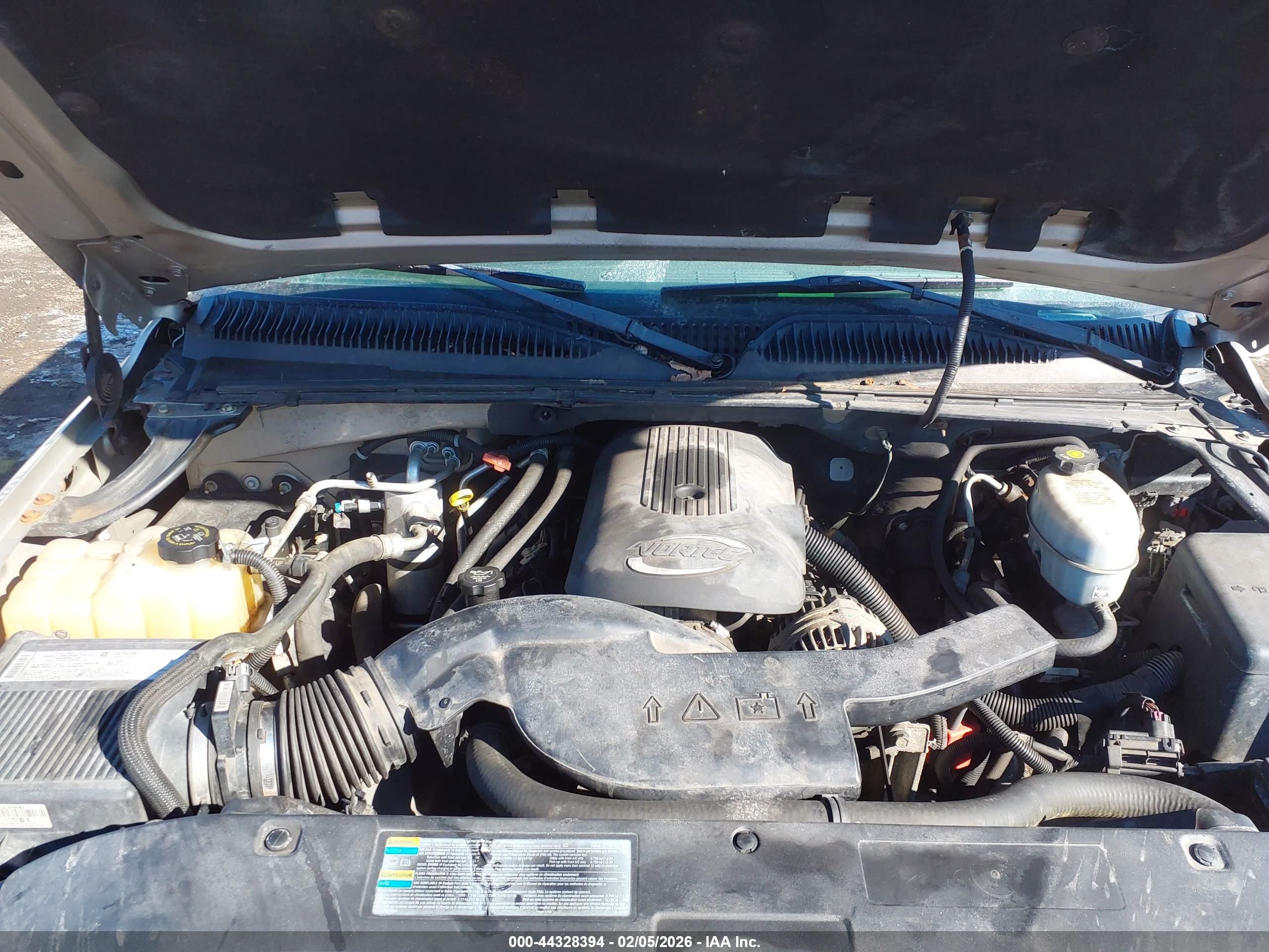 CHEVROLET SUBURBAN image 10