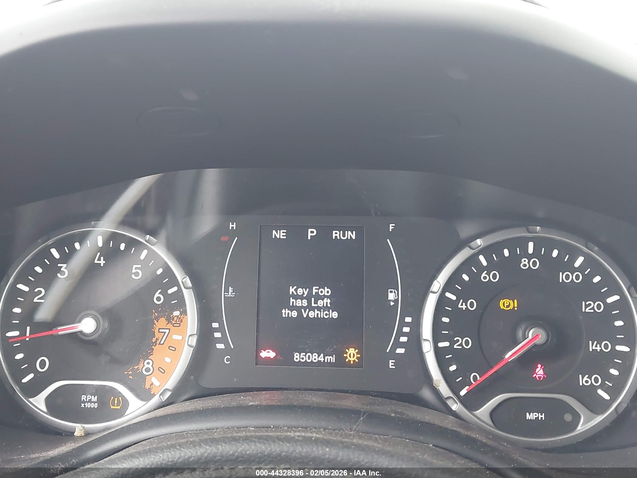 JEEP RENEGADE image 7