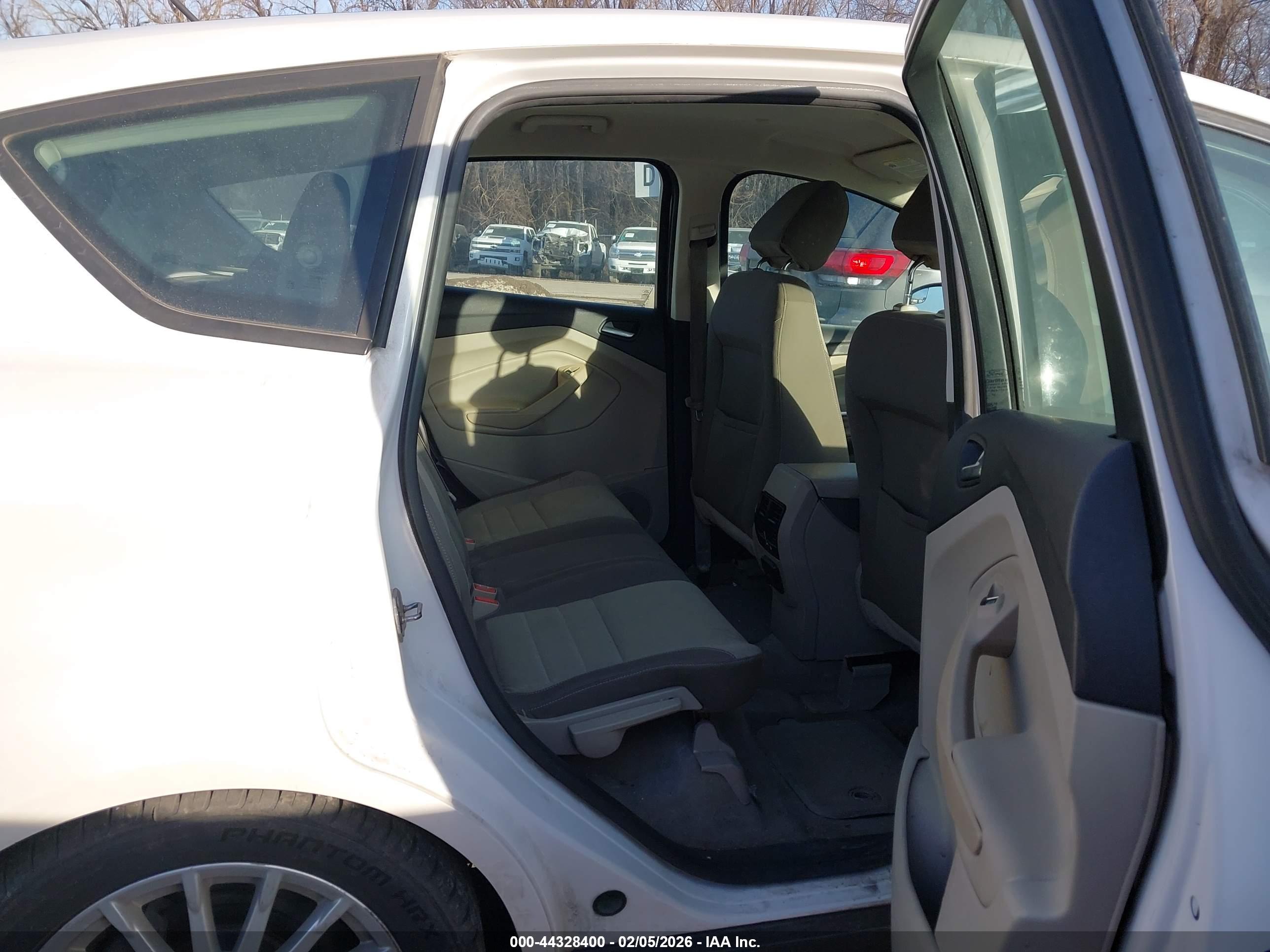 FORD C-MAX image 8