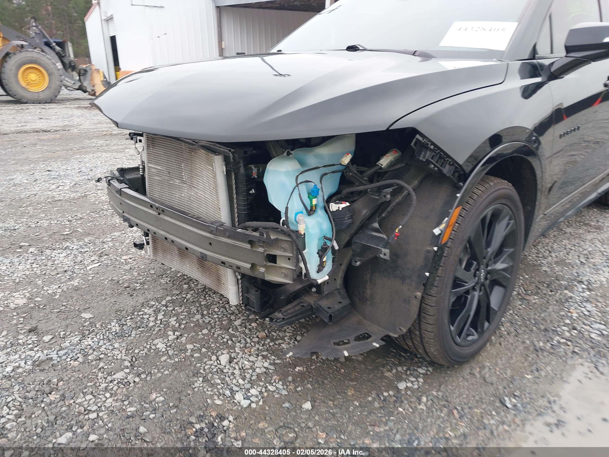 CHEVROLET BLAZER image 6