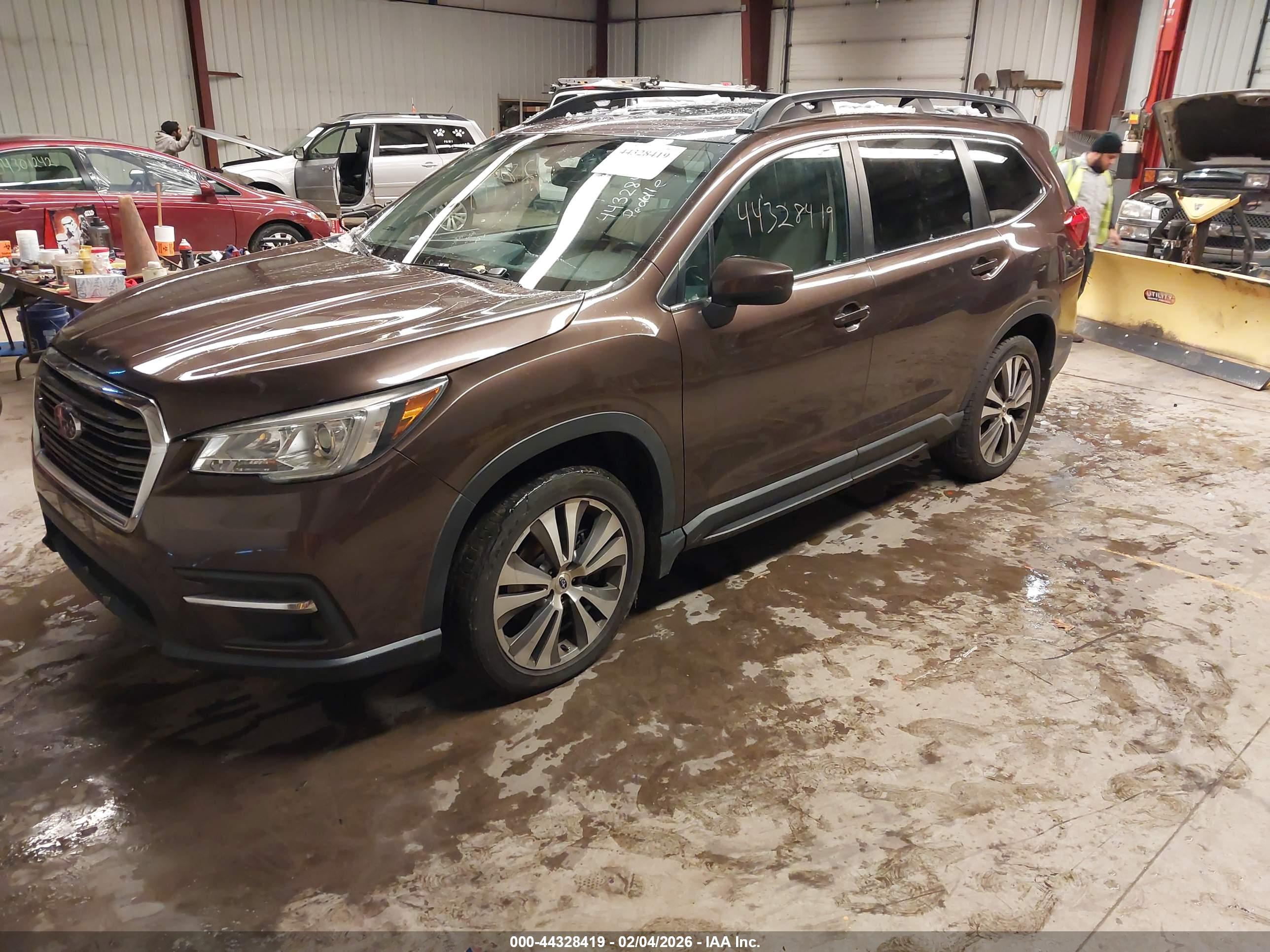 SUBARU ASCENT image 2