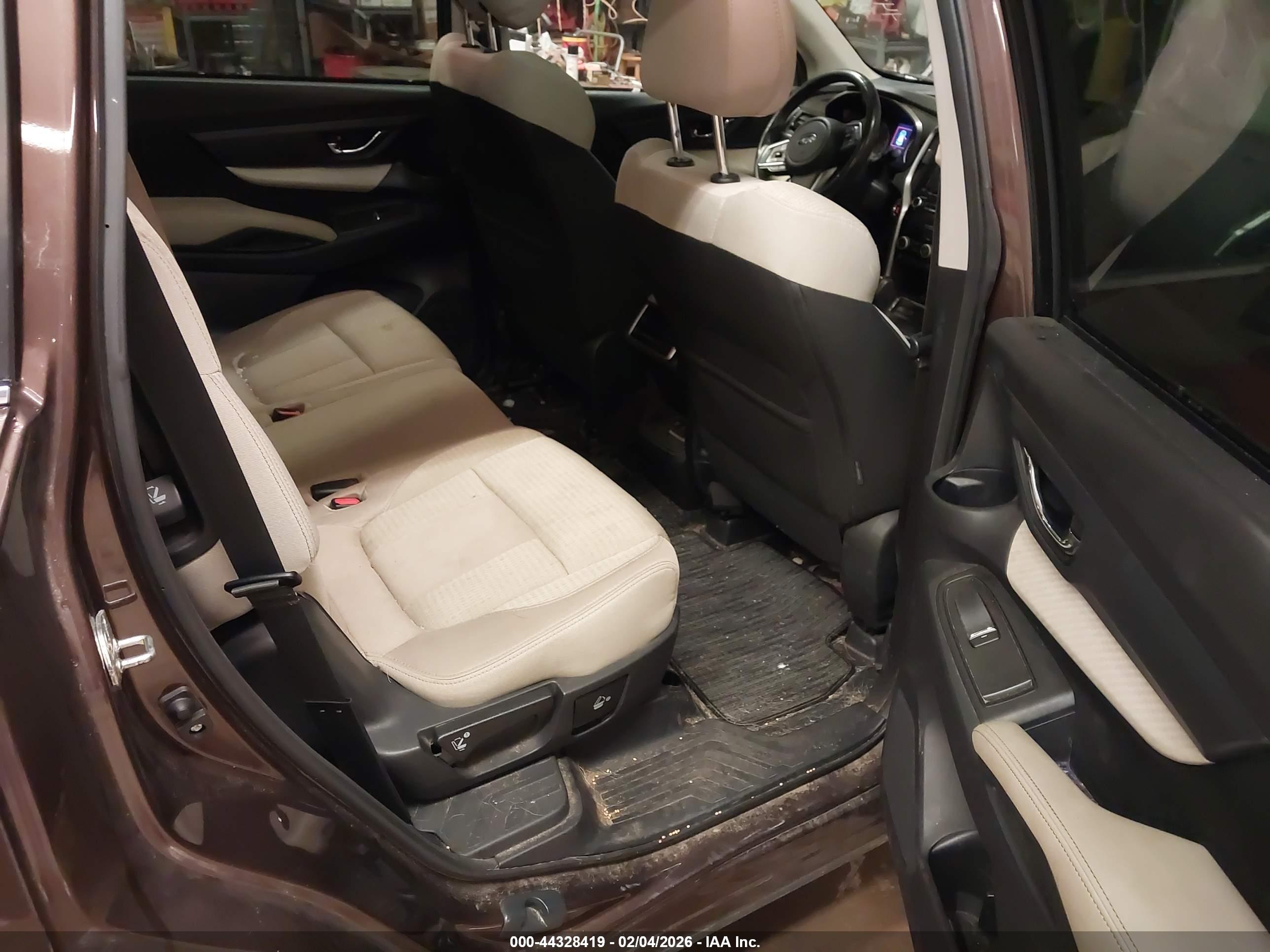 SUBARU ASCENT image 8