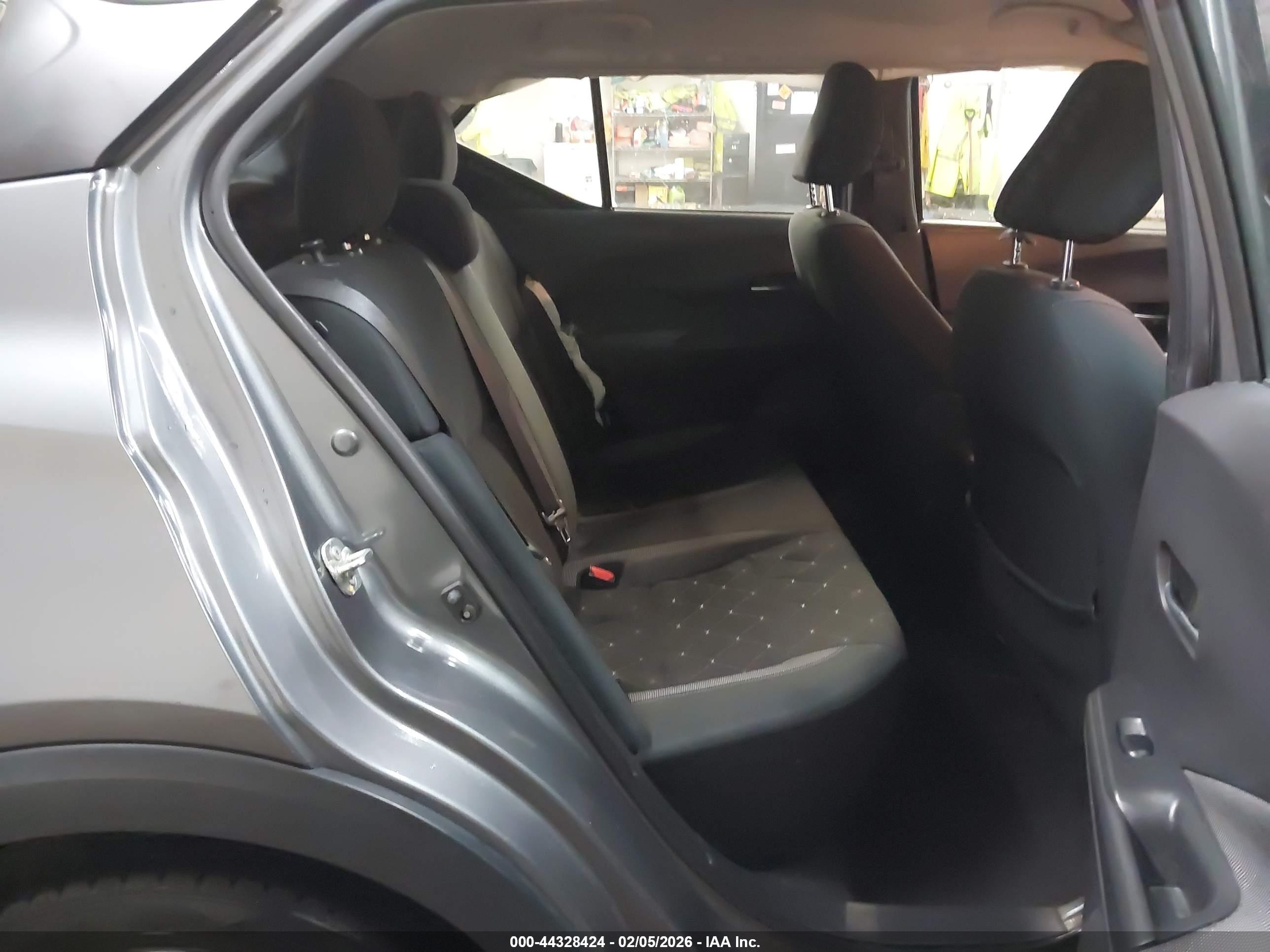 NISSAN KICKS image 8