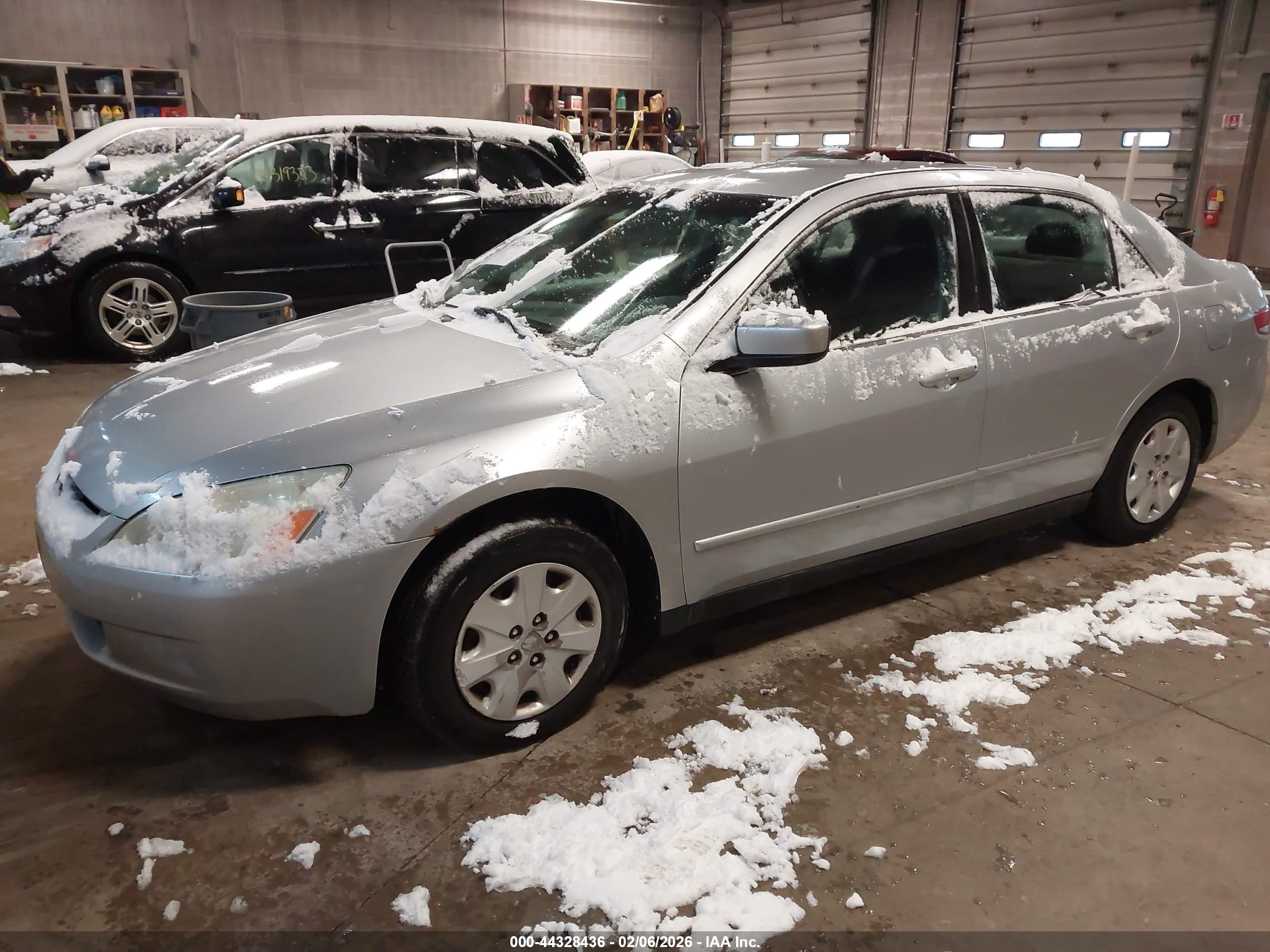 HONDA ACCORD image 2