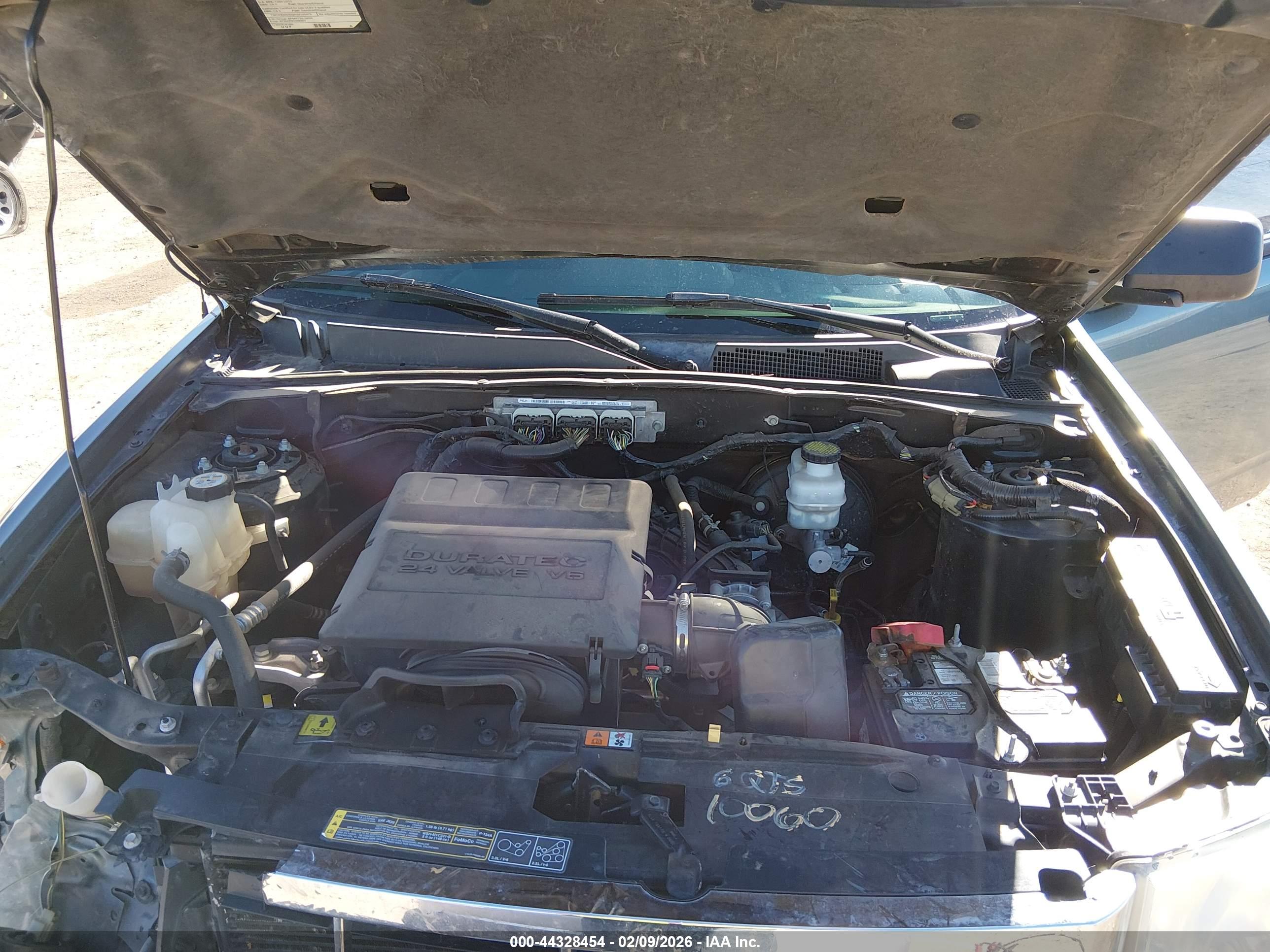 FORD ESCAPE image 10