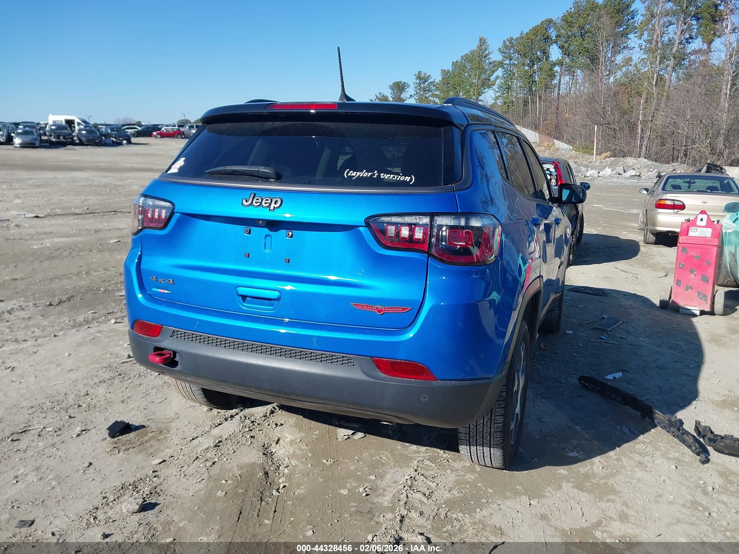 JEEP COMPASS image 4