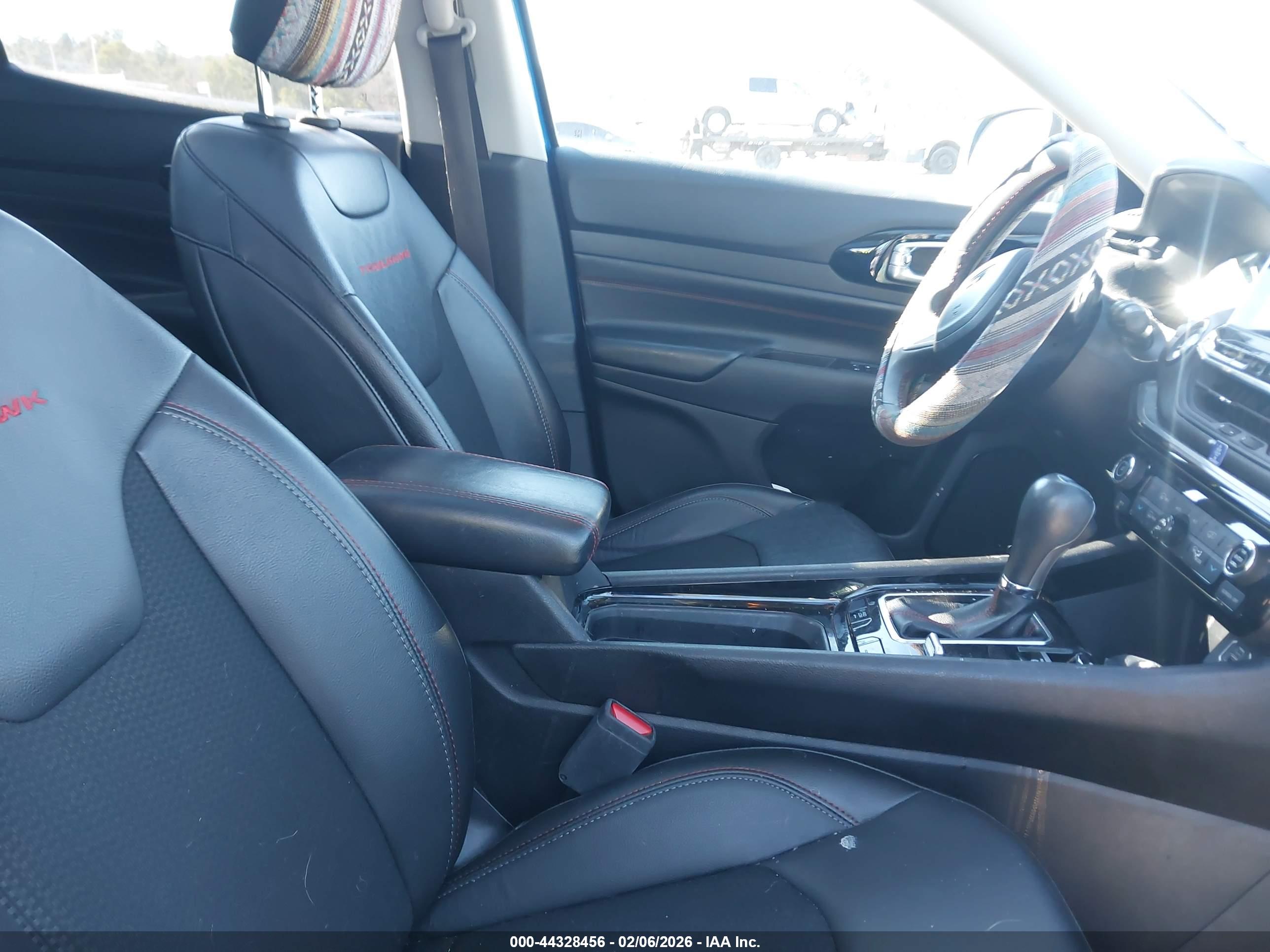 JEEP COMPASS image 5