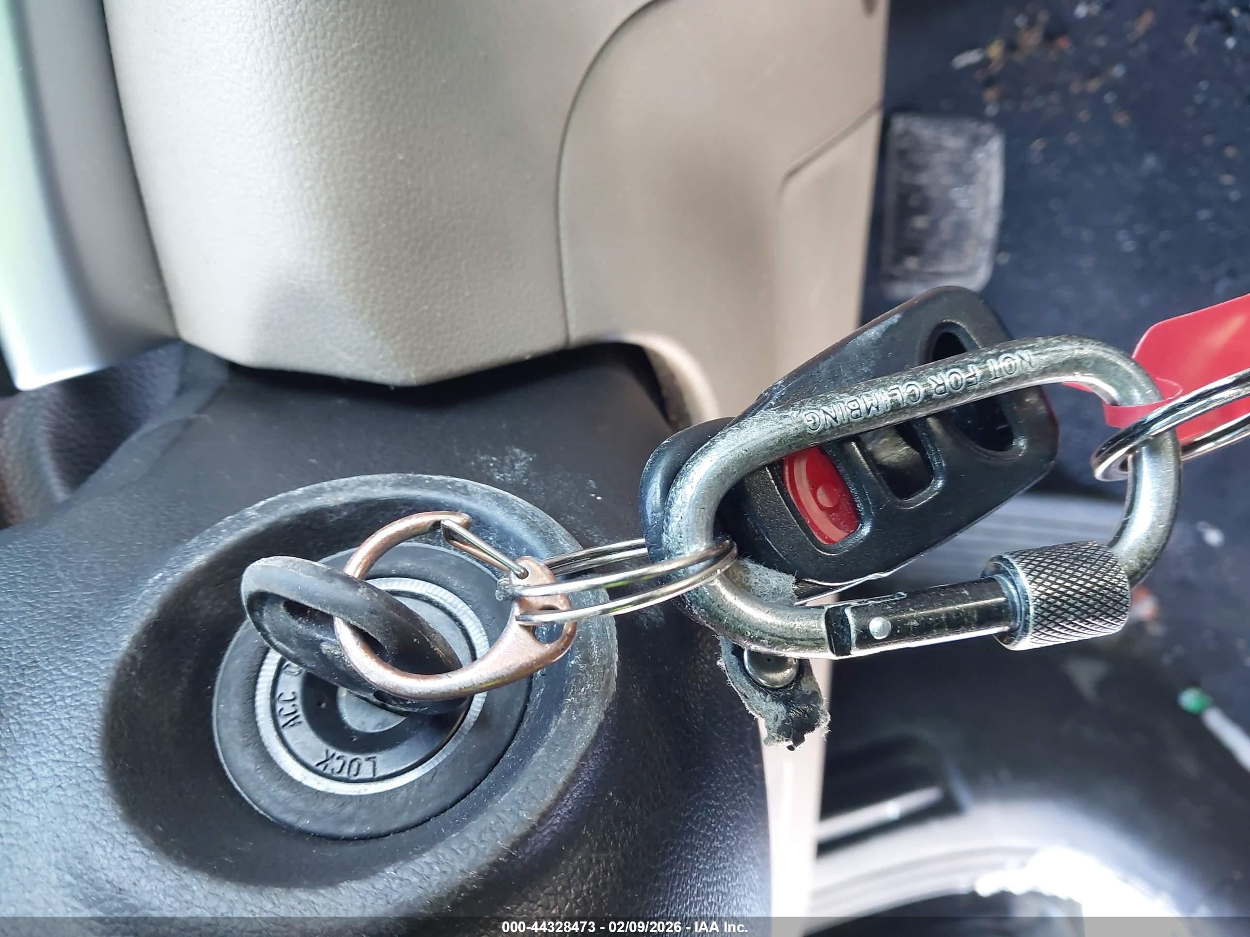HYUNDAI ELANTRA image 11