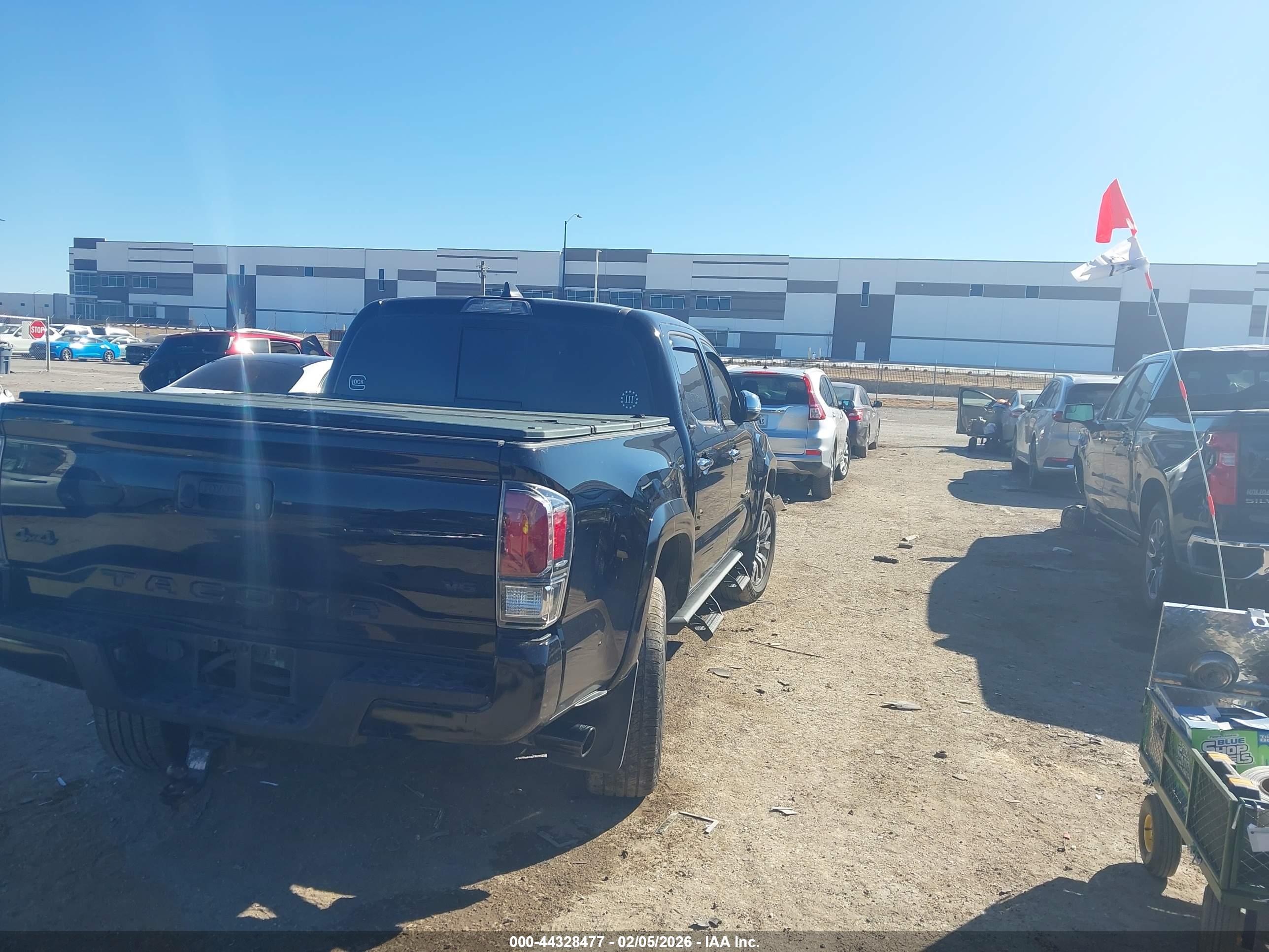TOYOTA TACOMA image 4