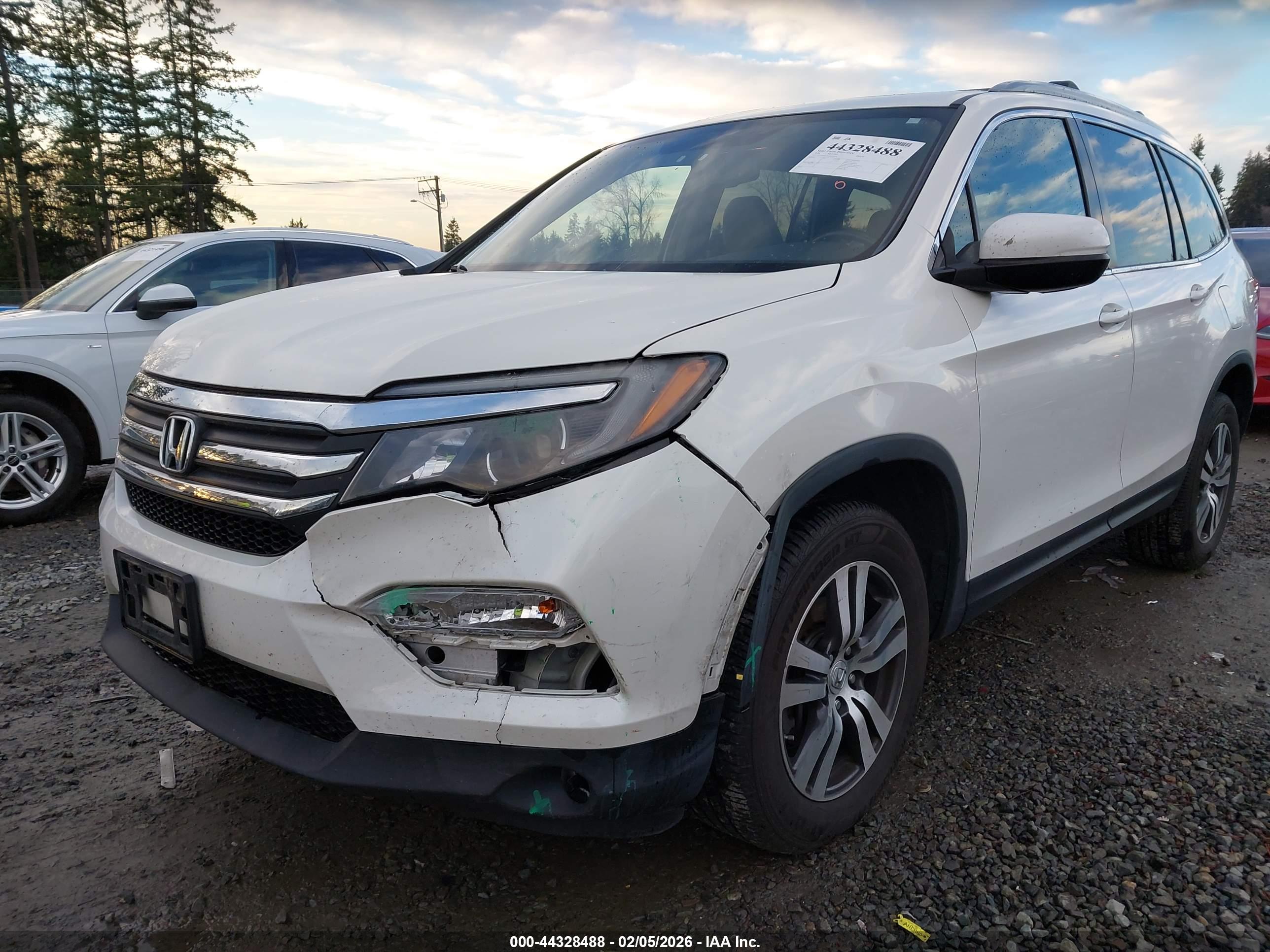 HONDA PILOT image 6