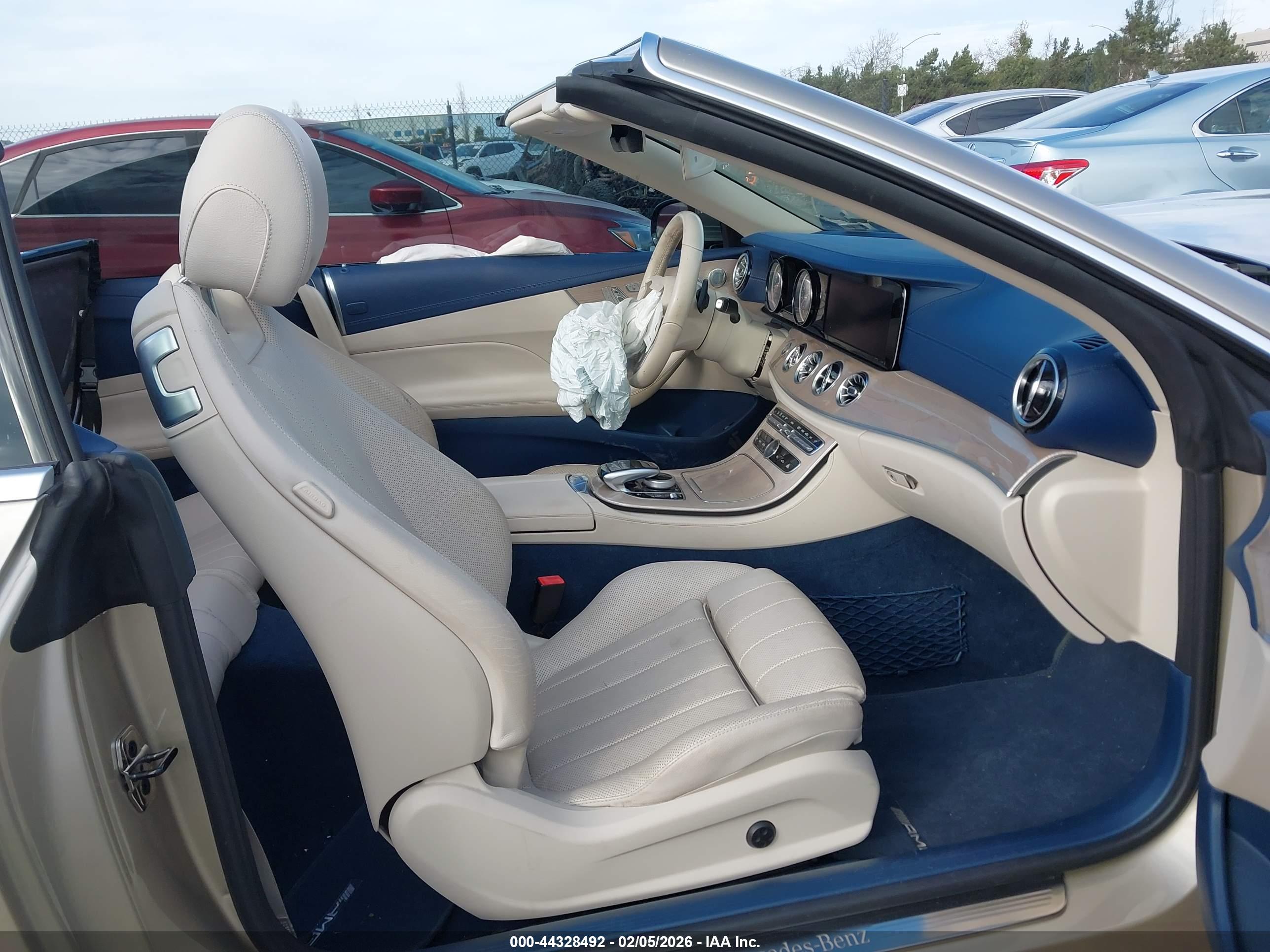 MERCEDES-BENZ E image 5