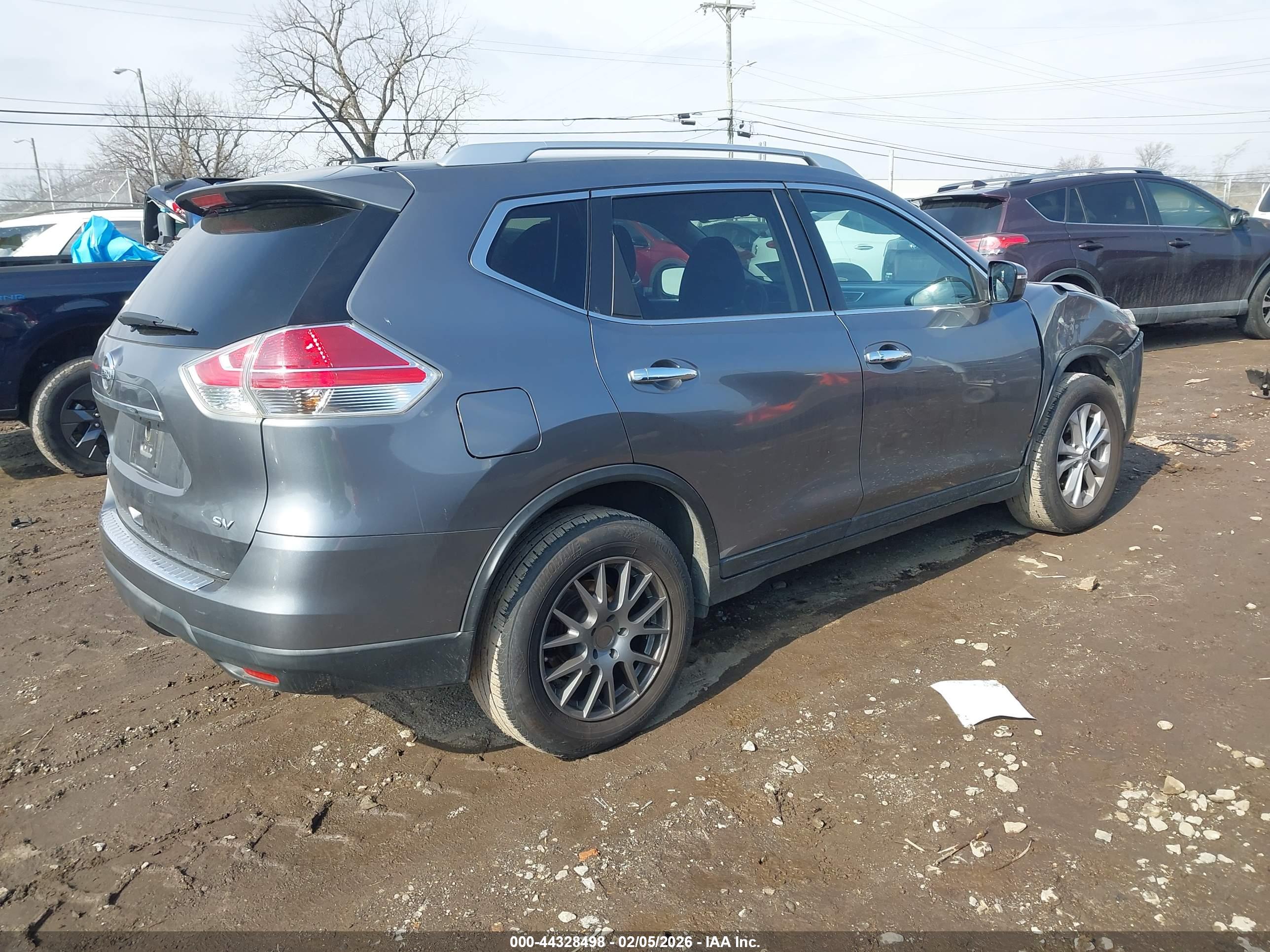 NISSAN ROGUE image 4