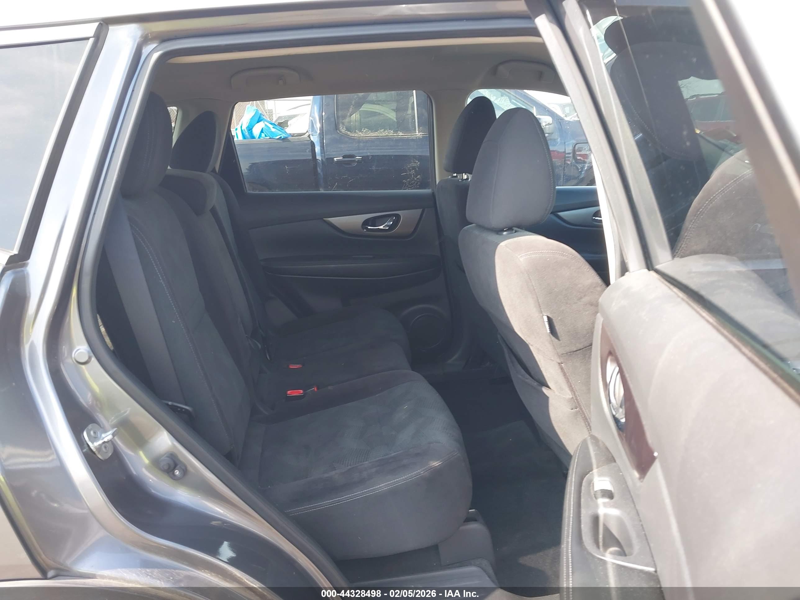 NISSAN ROGUE image 8