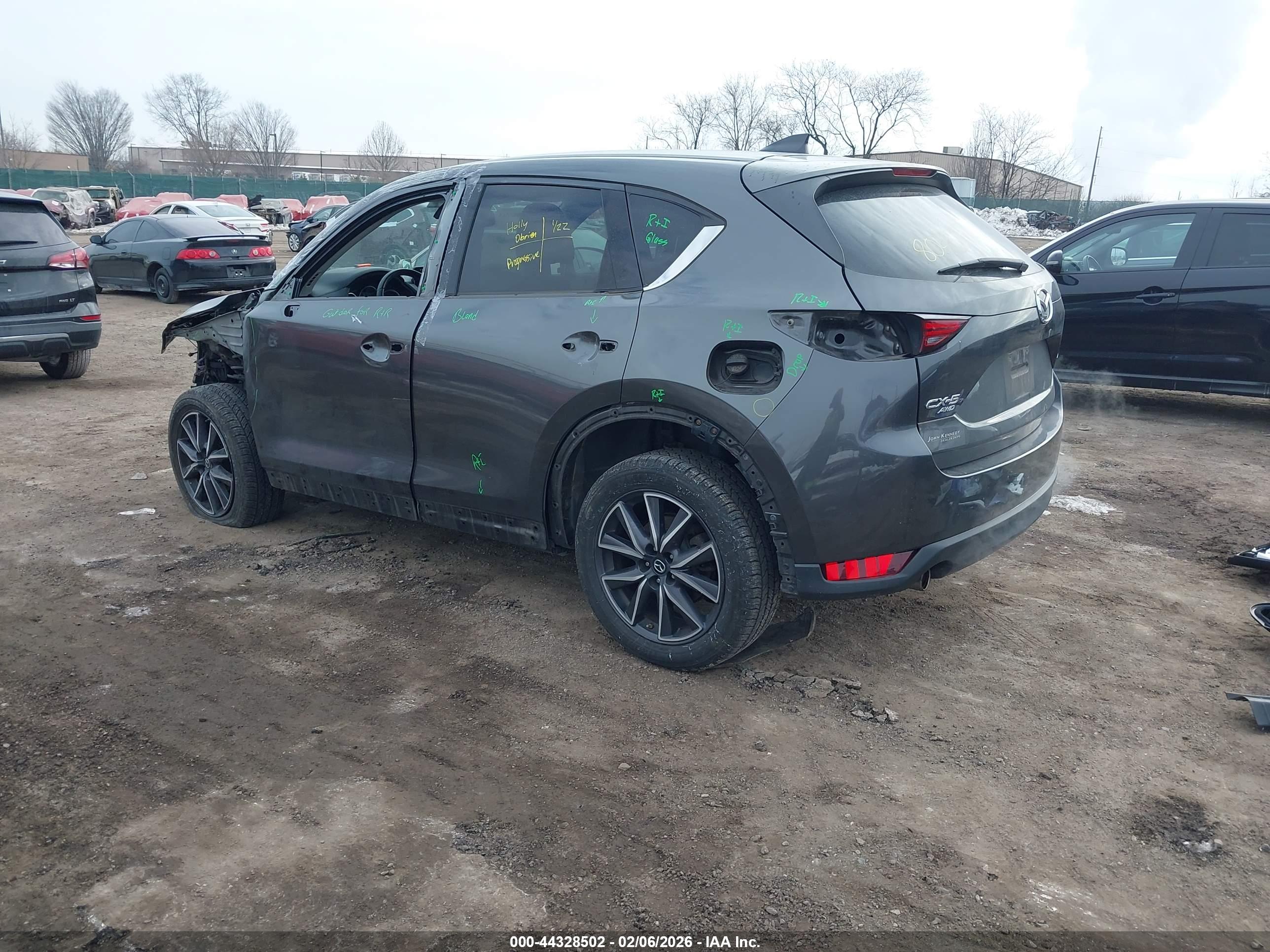 MAZDA CX-5 image 3