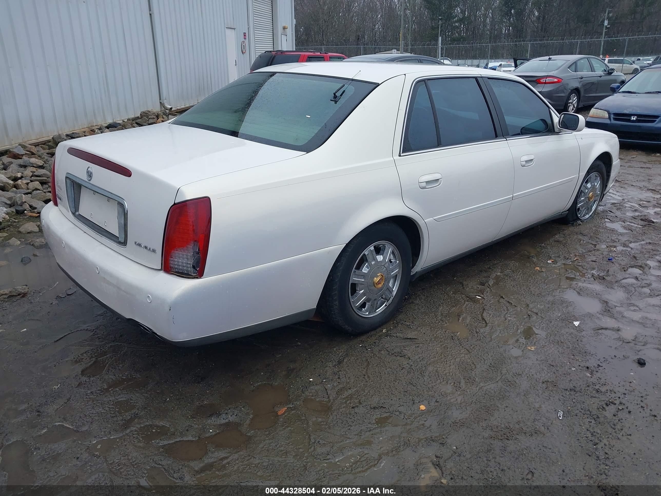 CADILLAC DEVILLE image 4