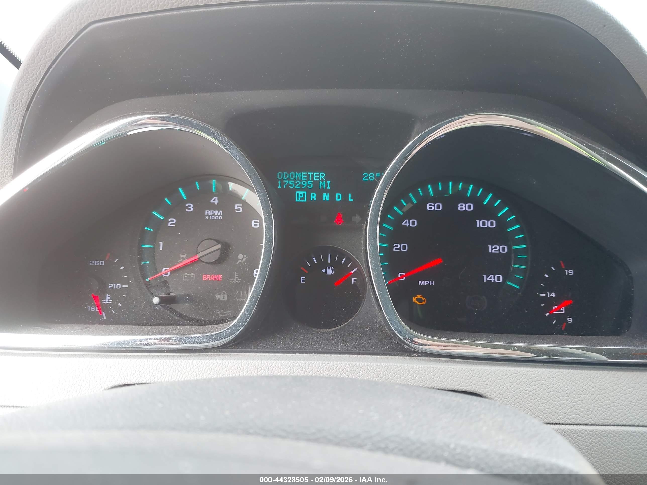 CHEVROLET TRAVERSE image 7