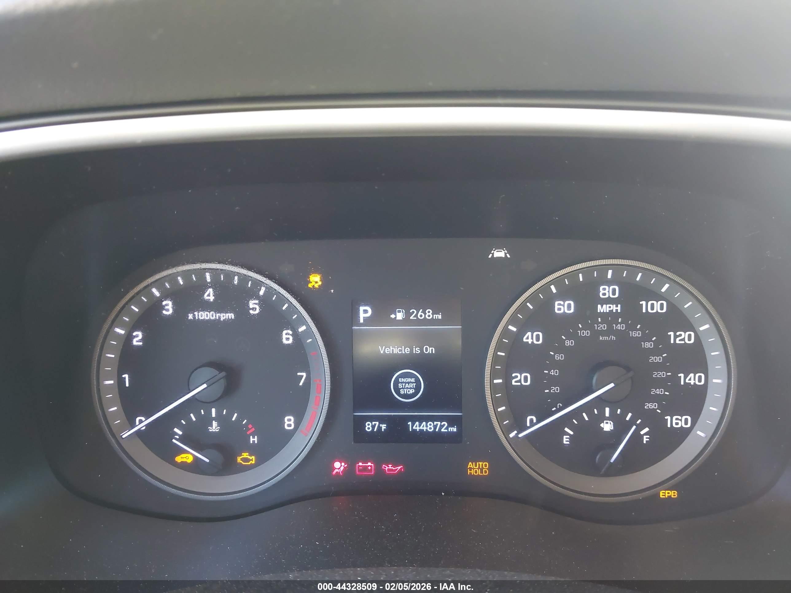 HYUNDAI TUCSON image 7