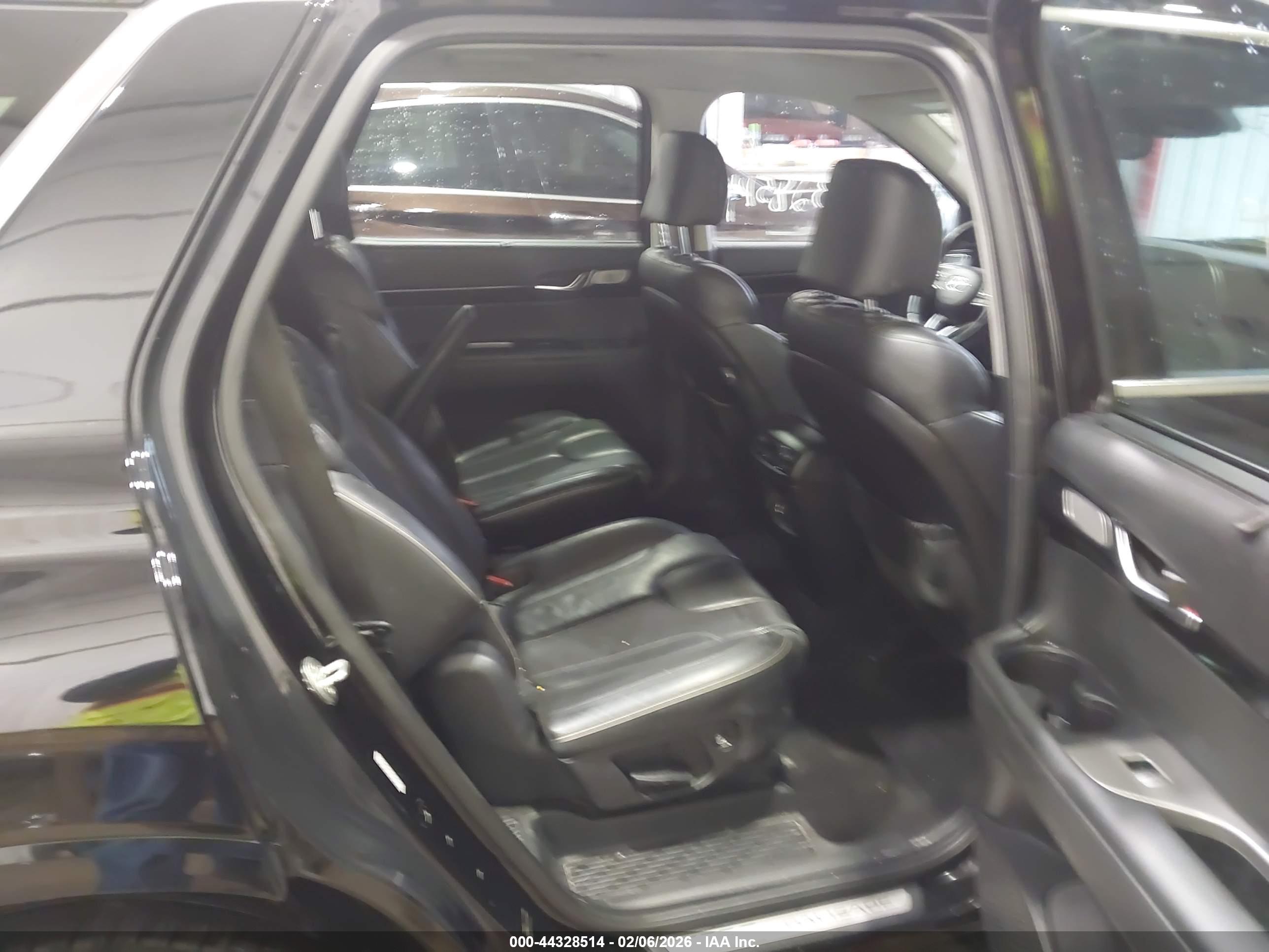 HYUNDAI PALISADE image 8