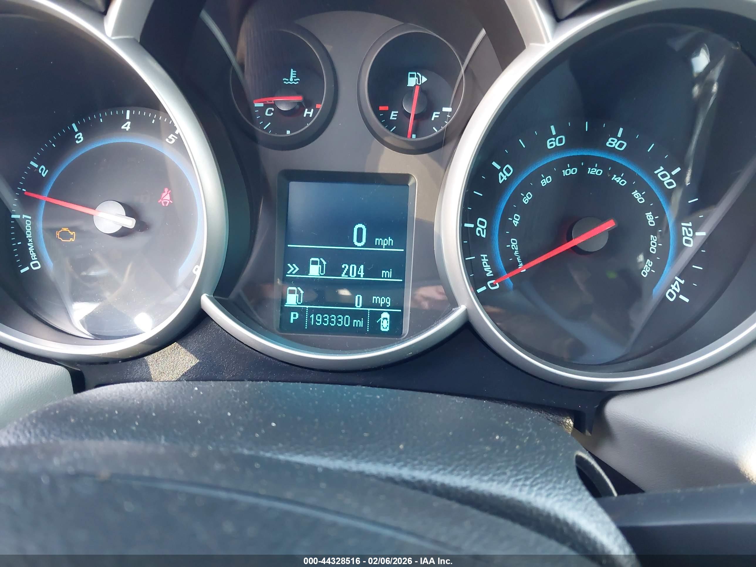 CHEVROLET CRUZE image 7