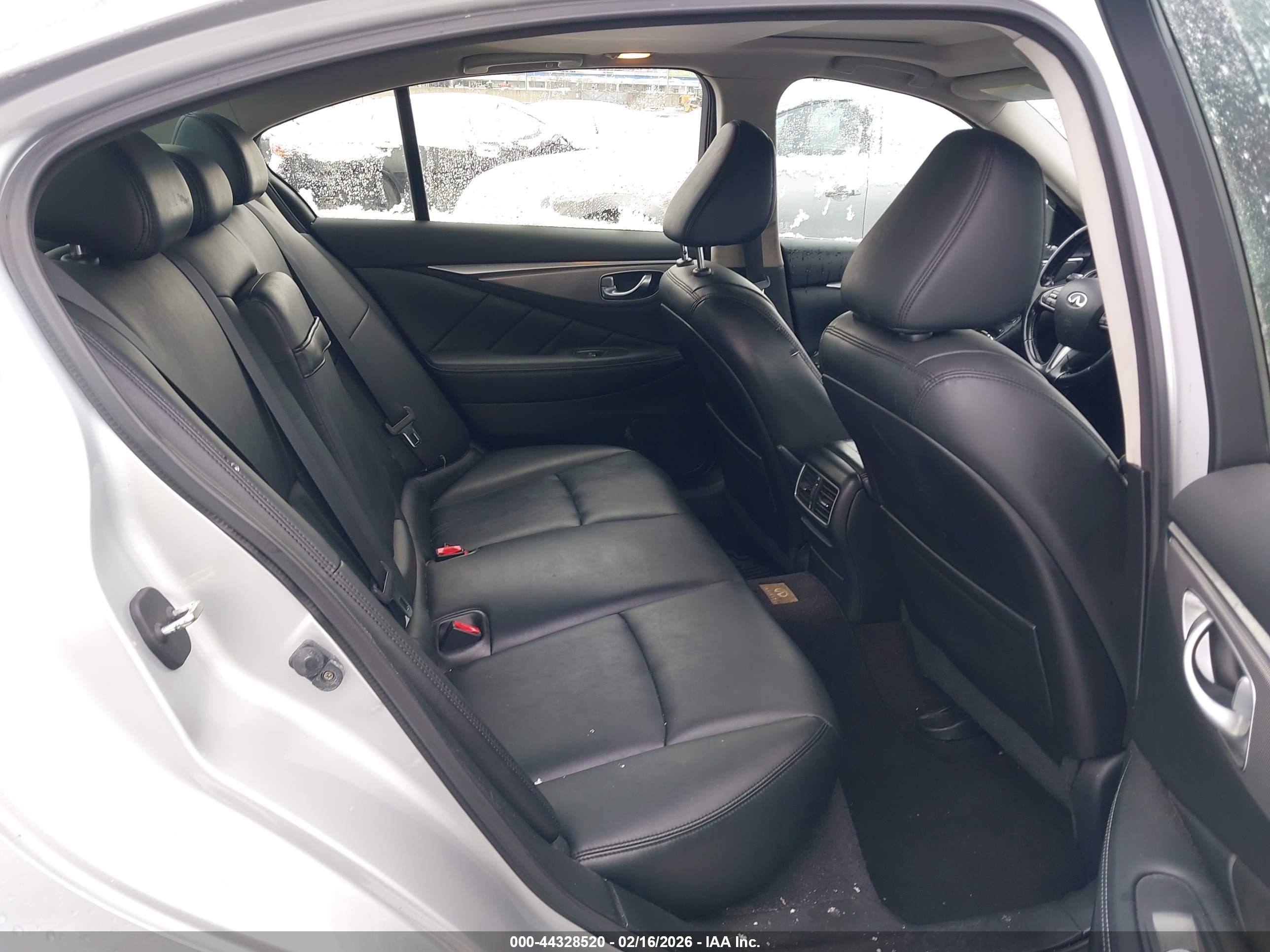 INFINITI Q50 image 8