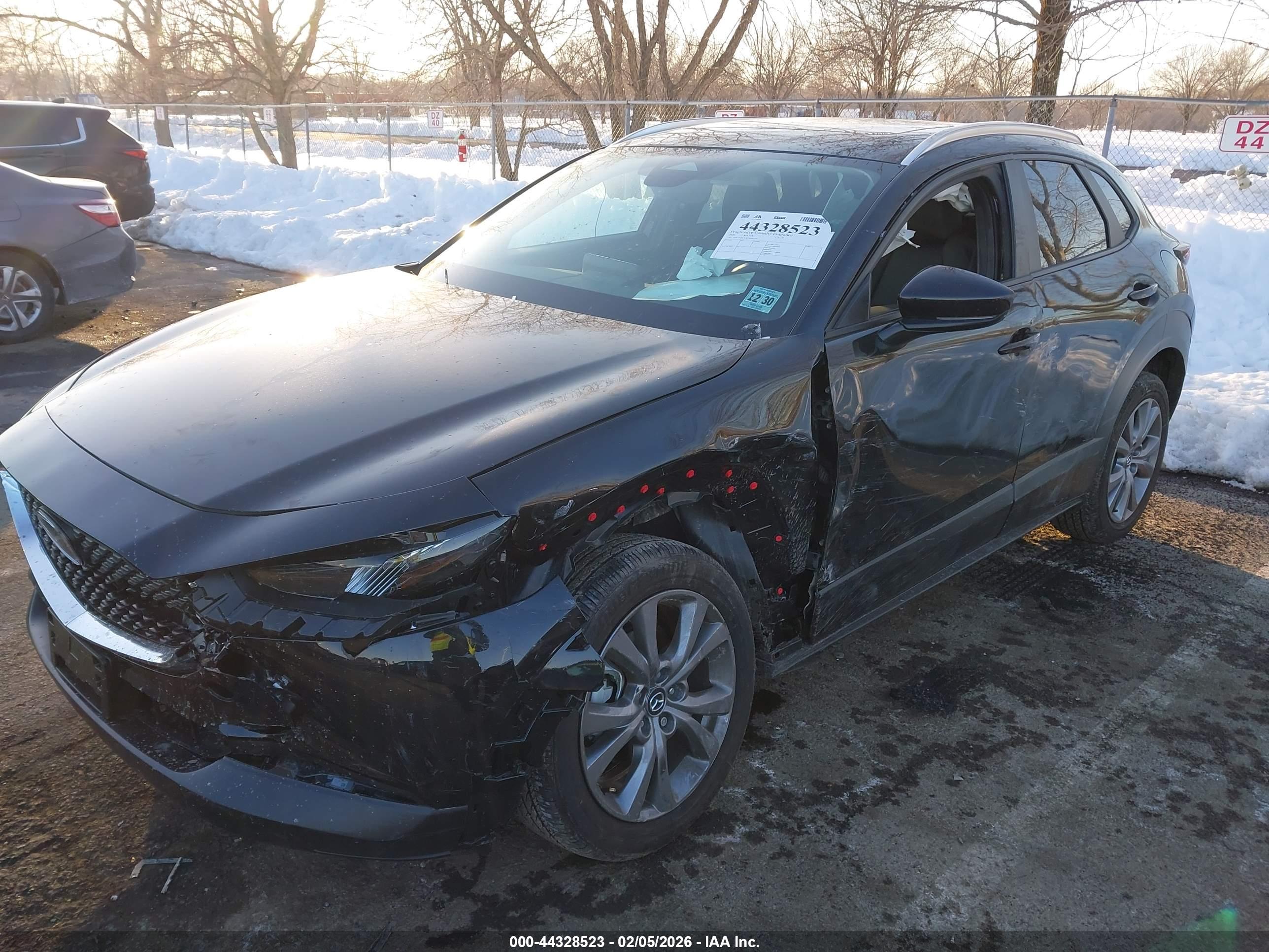 MAZDA CX-30 image 2