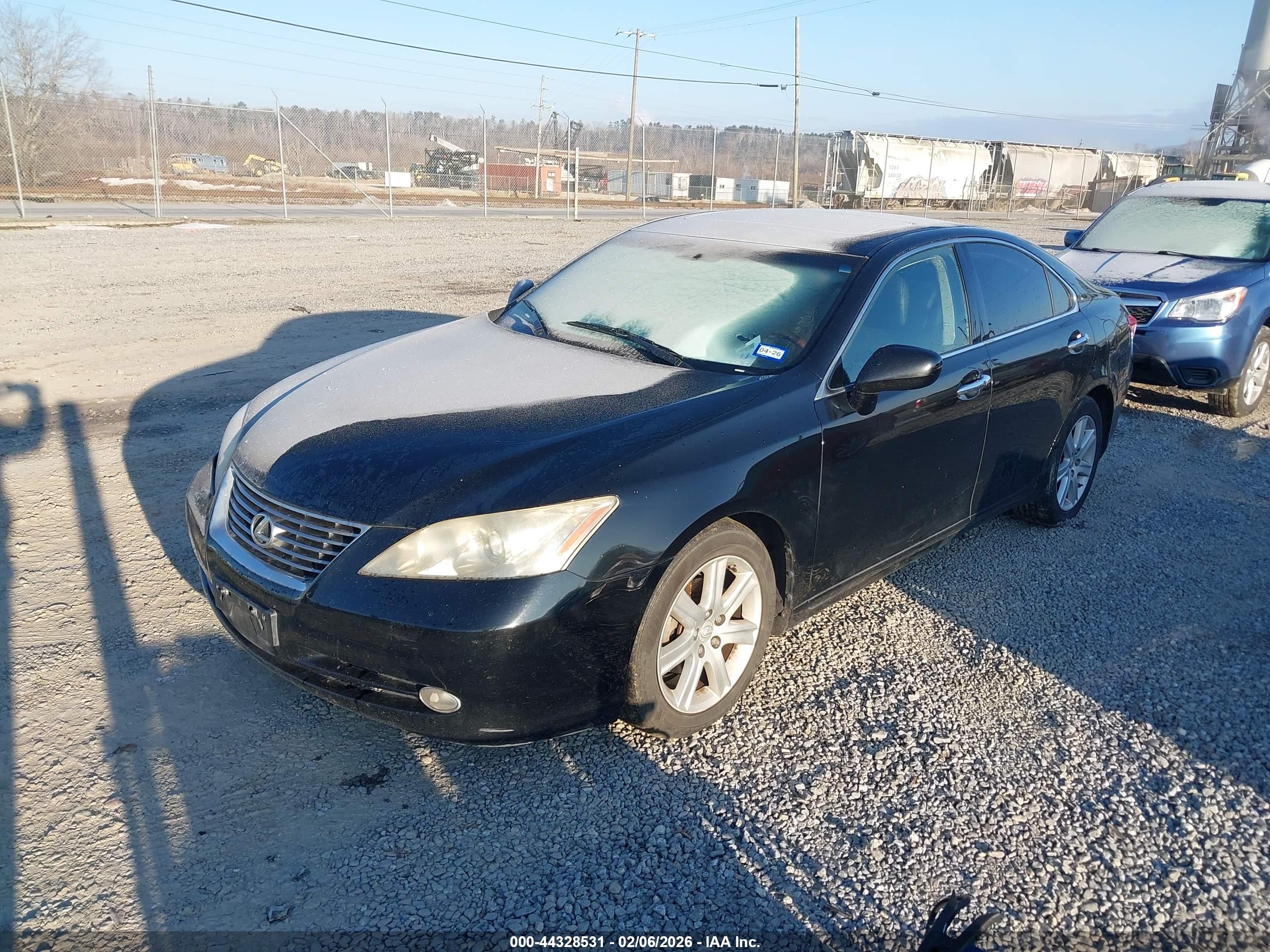 LEXUS ES image 2