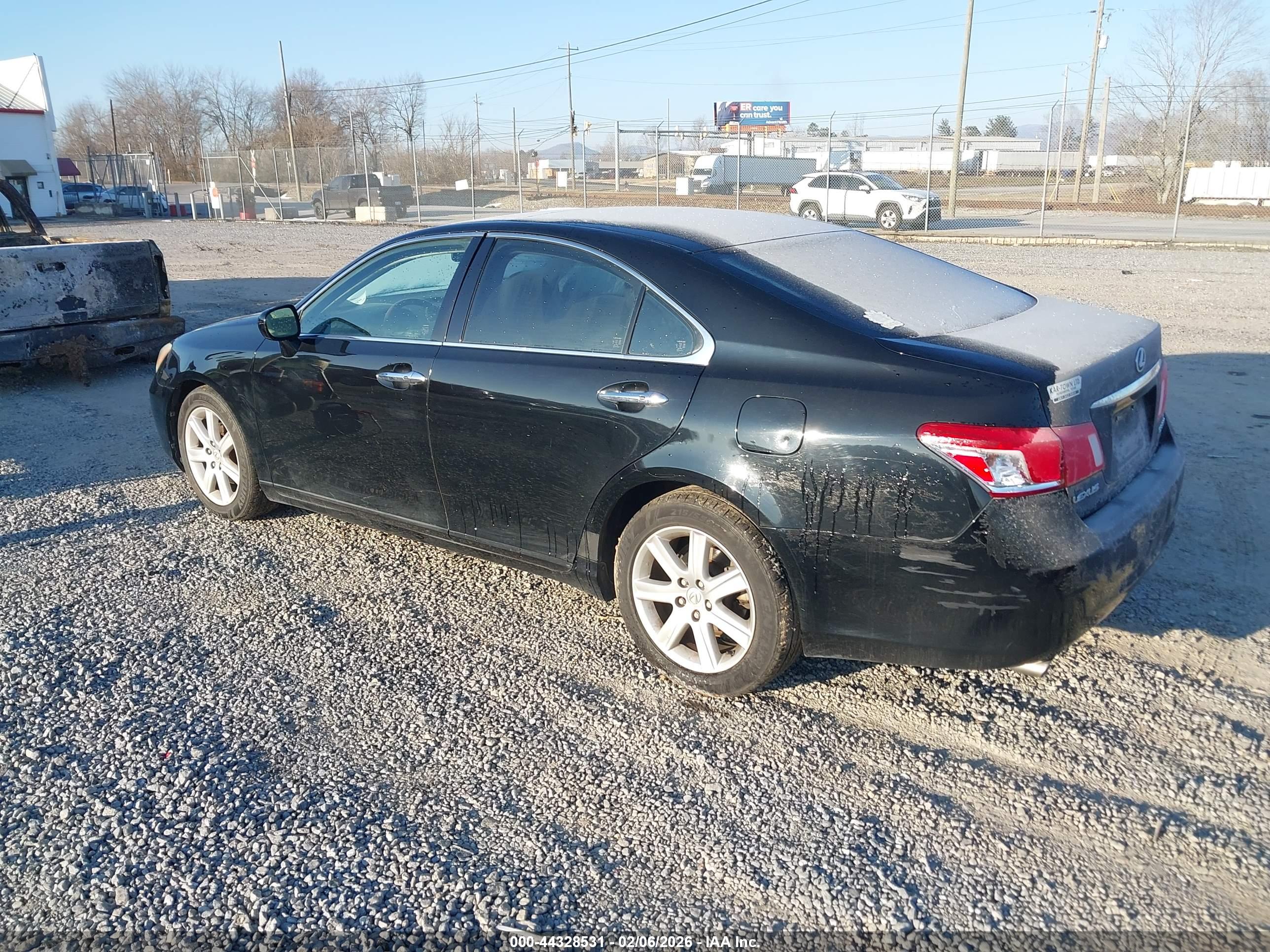 LEXUS ES image 3