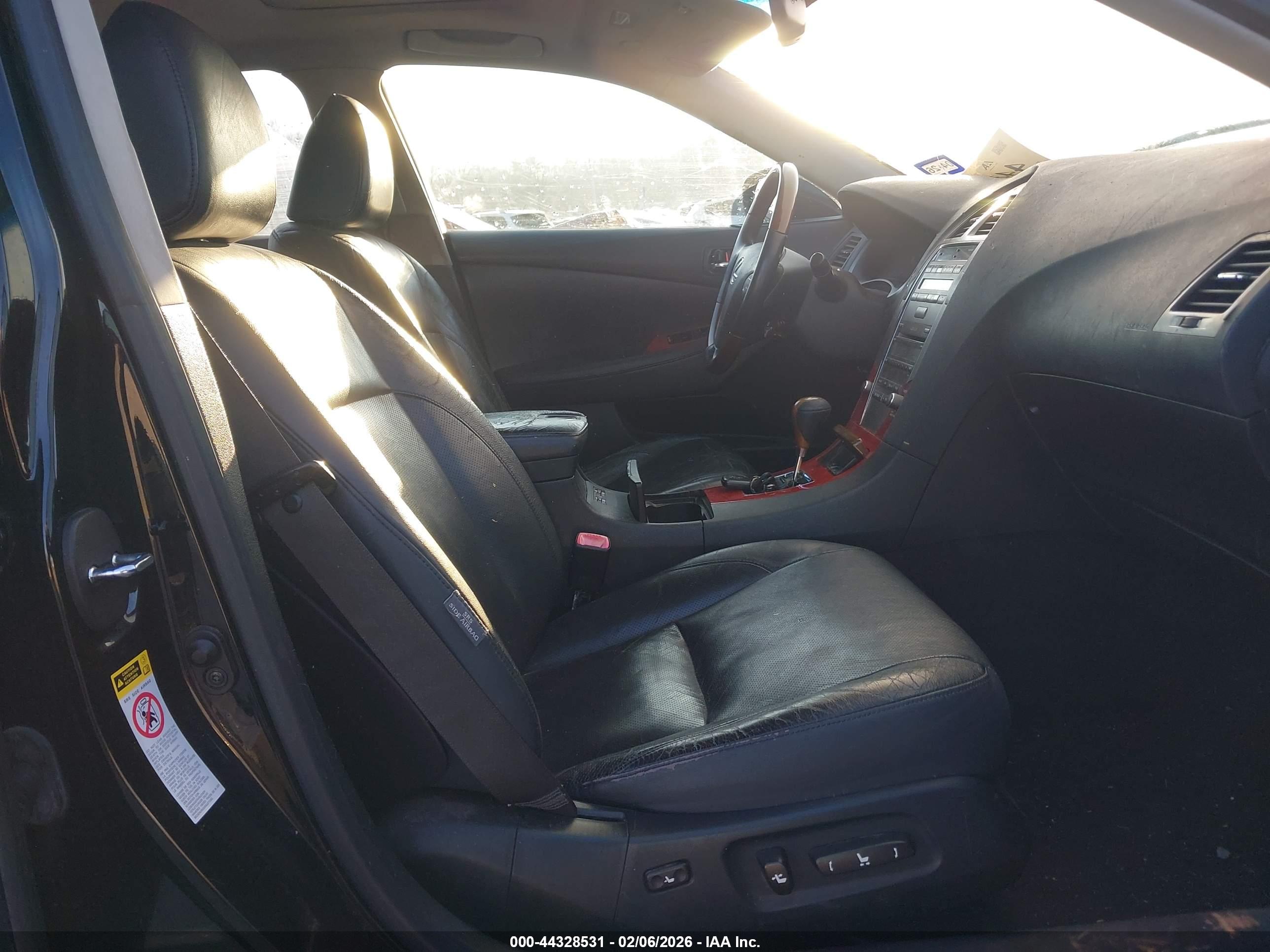 LEXUS ES image 5